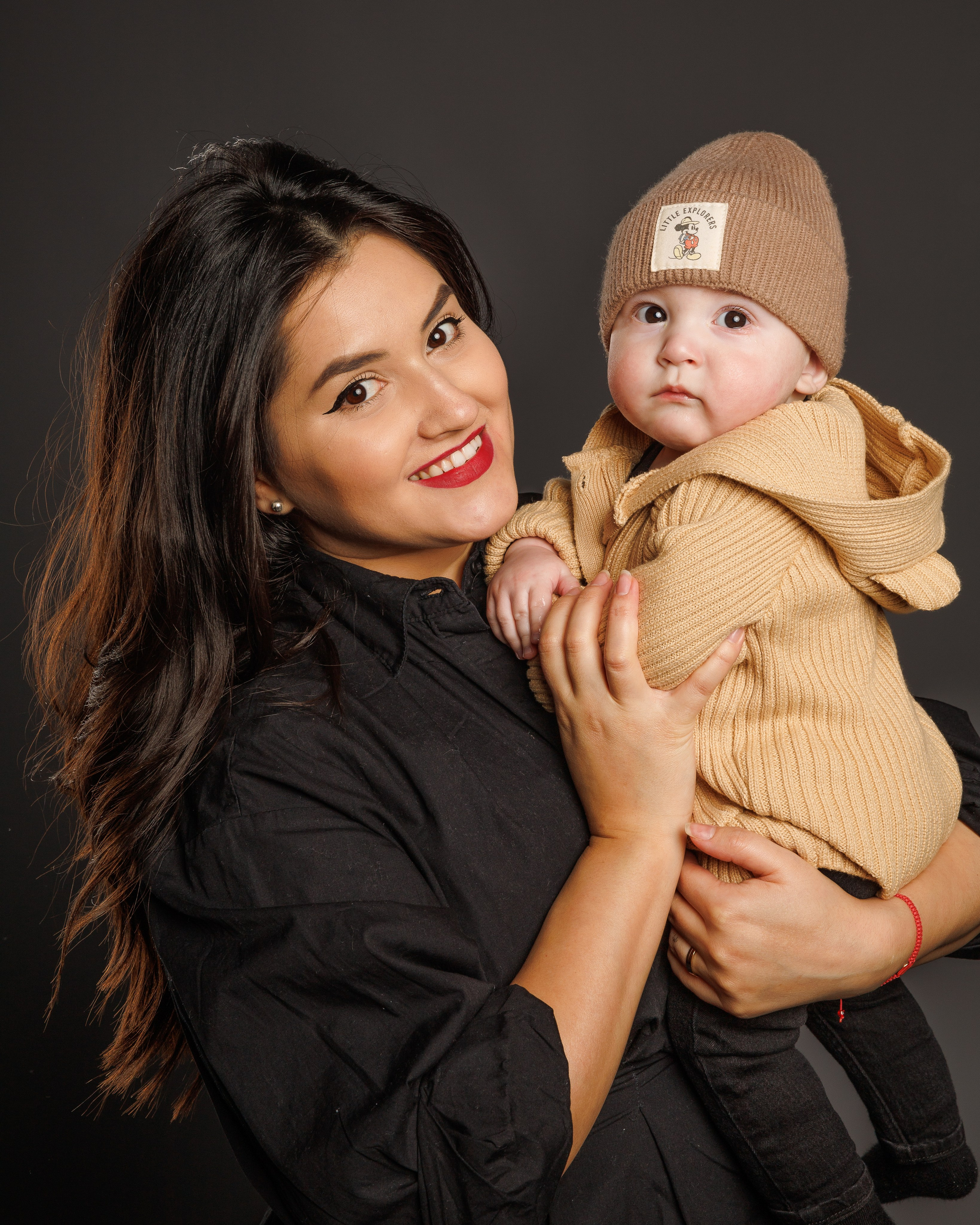 ValStudio. Https://valphoto.wfolio.pro/