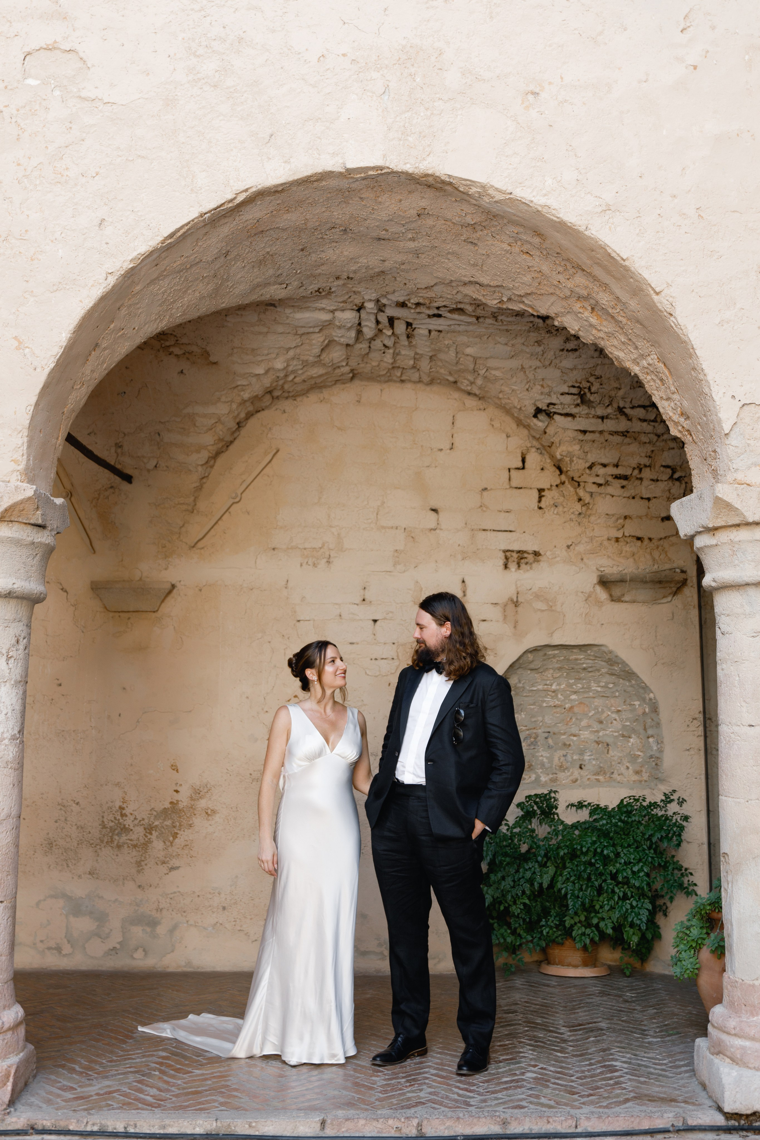 Wedding photographer Italy Rome, Tuscany, Lake Como, Sicily, Puglia. Wedding Photographer Rome Tuscany Como Sicily Puglia Amalfy Italy- Oksana Savenchuk
