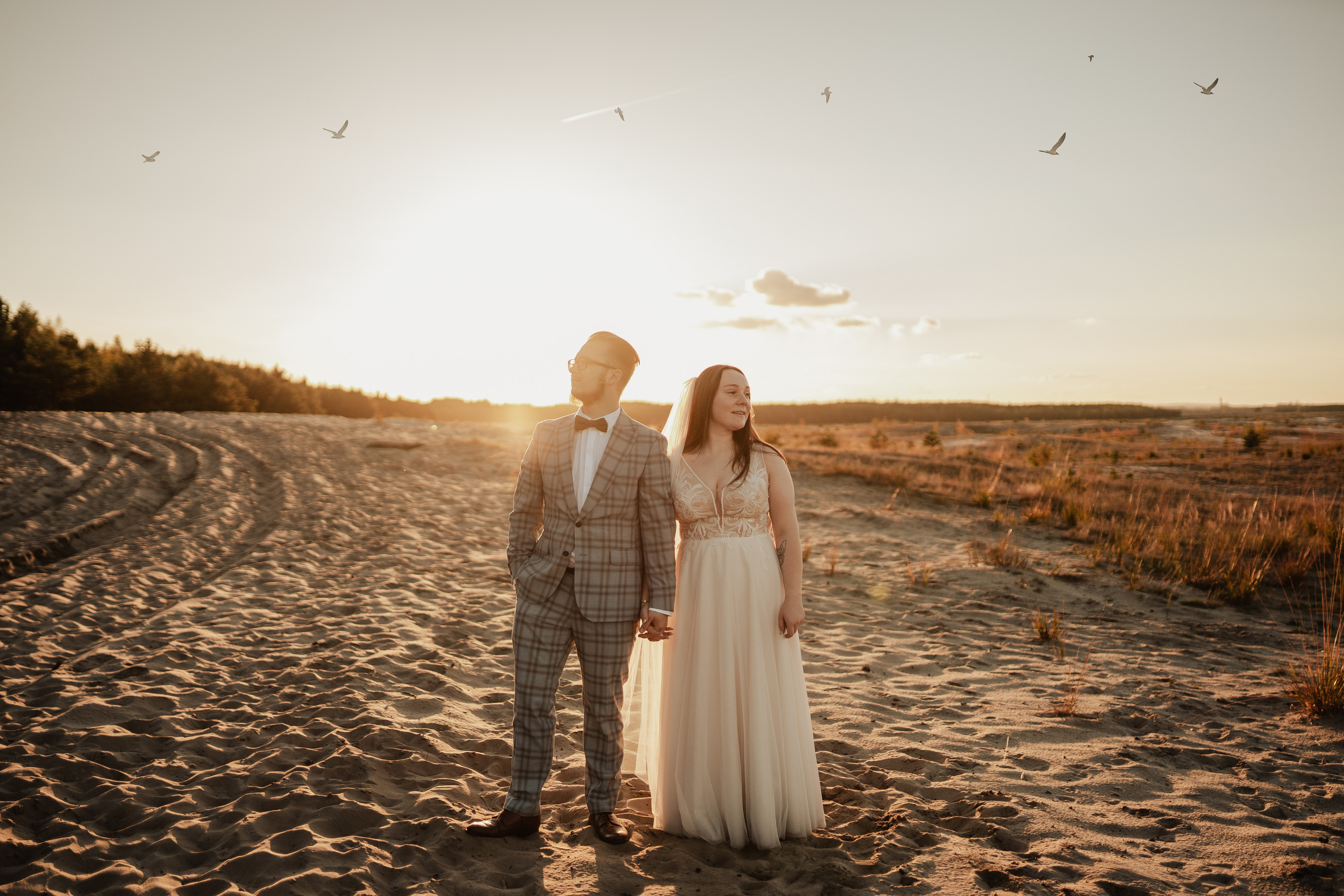 PUSTYNIA BŁĘDOWSKA: Plener ślubny Angeliki i Patryka. Karkowskafoto - fotografia miłości