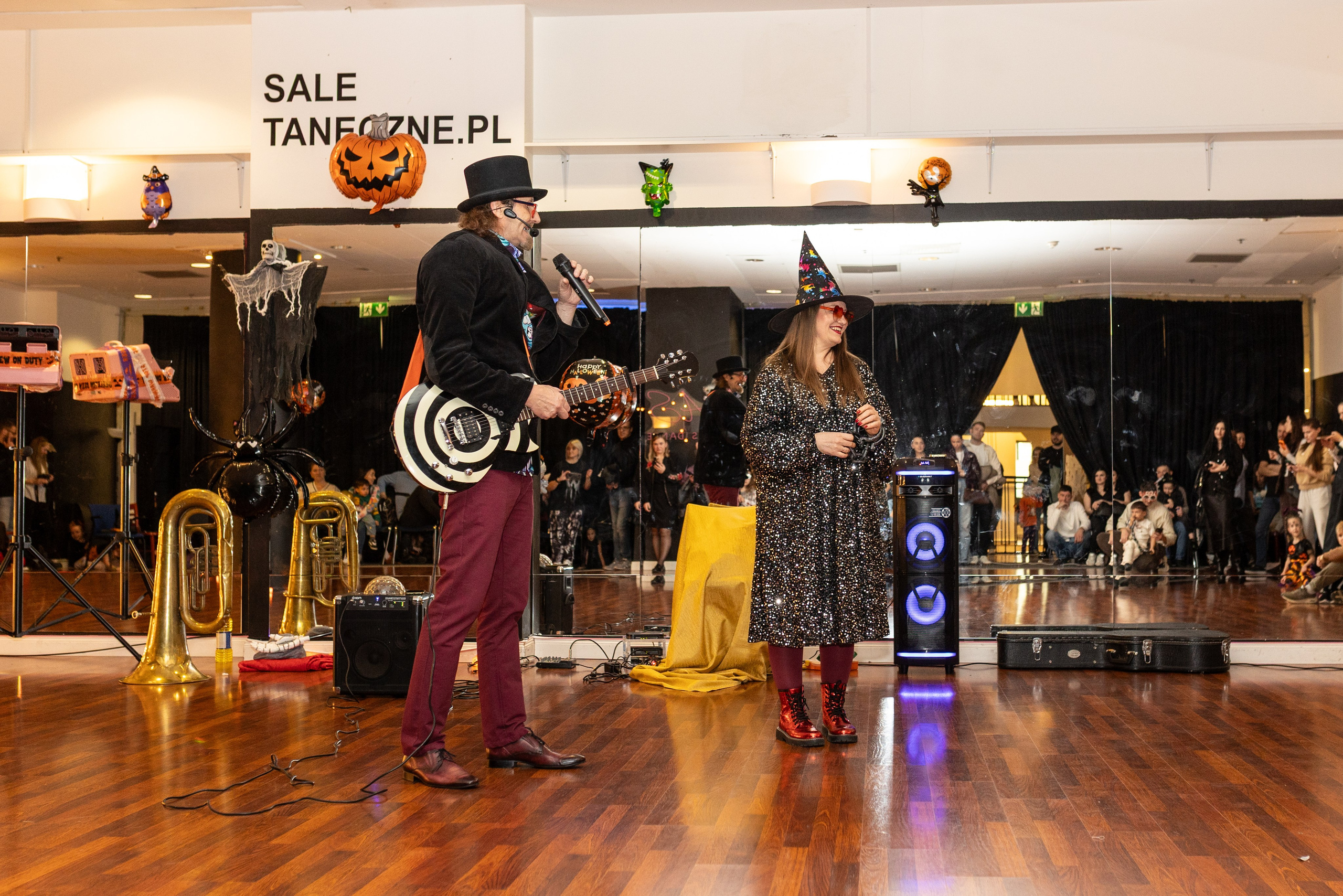 Leo dance studio Helloween 2025. Семейный и детский фотограф в Варшаве Мила Бобровская