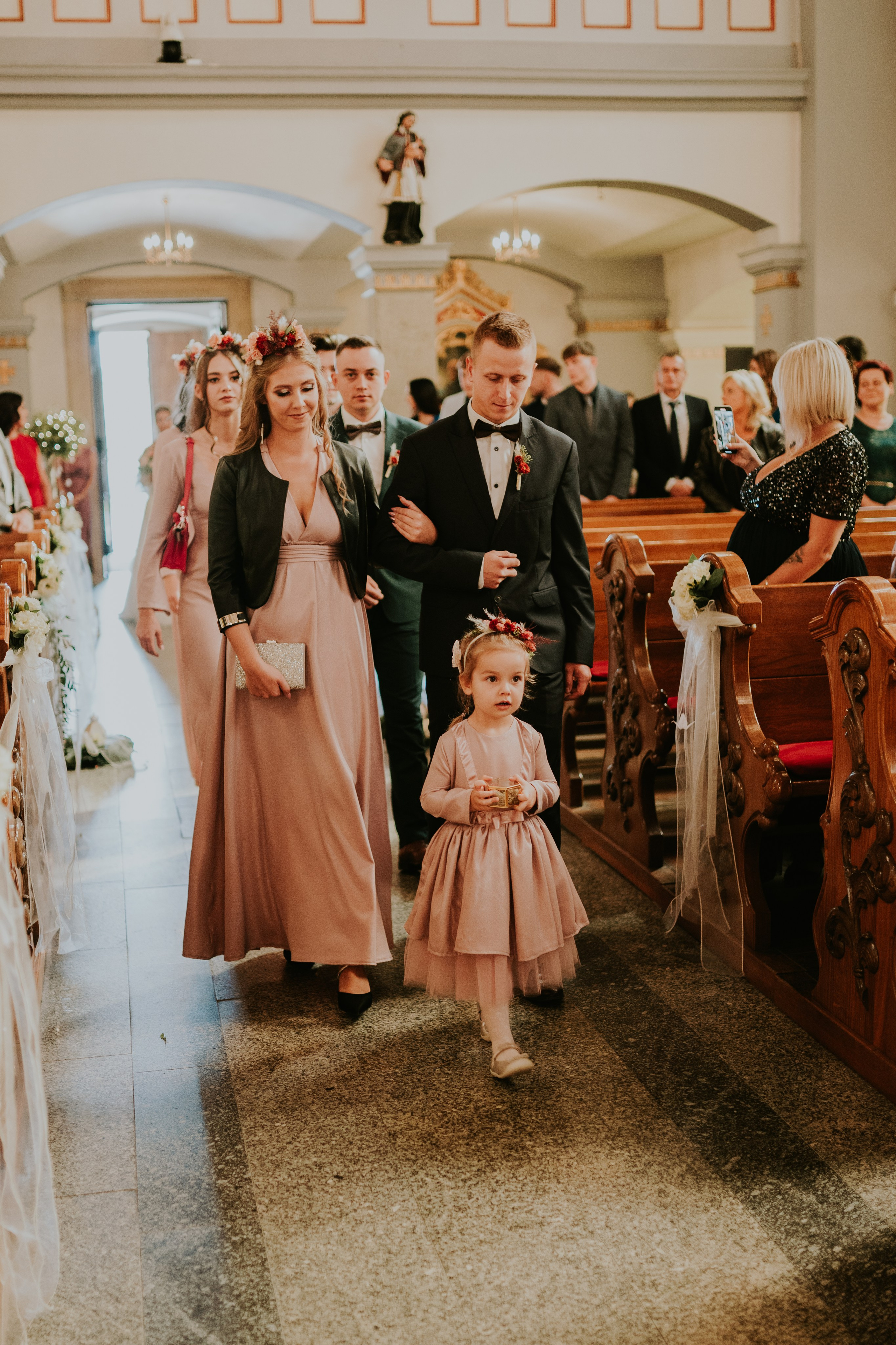 Sala Koralowa w Jaworzu: Opowieść o ślubie Nikoli i Kacpra. Karkowskafoto - fotografia miłości