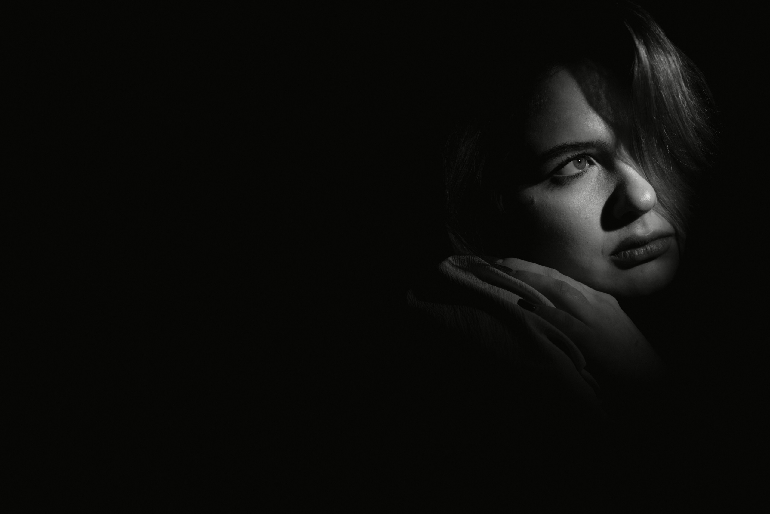 Bianca Ropotă, february 2025. Adrian Aioanei — Fotograf profesionist de nuntă în Iași, Suceava și București. Specializat în evenimente, portrete și fine art