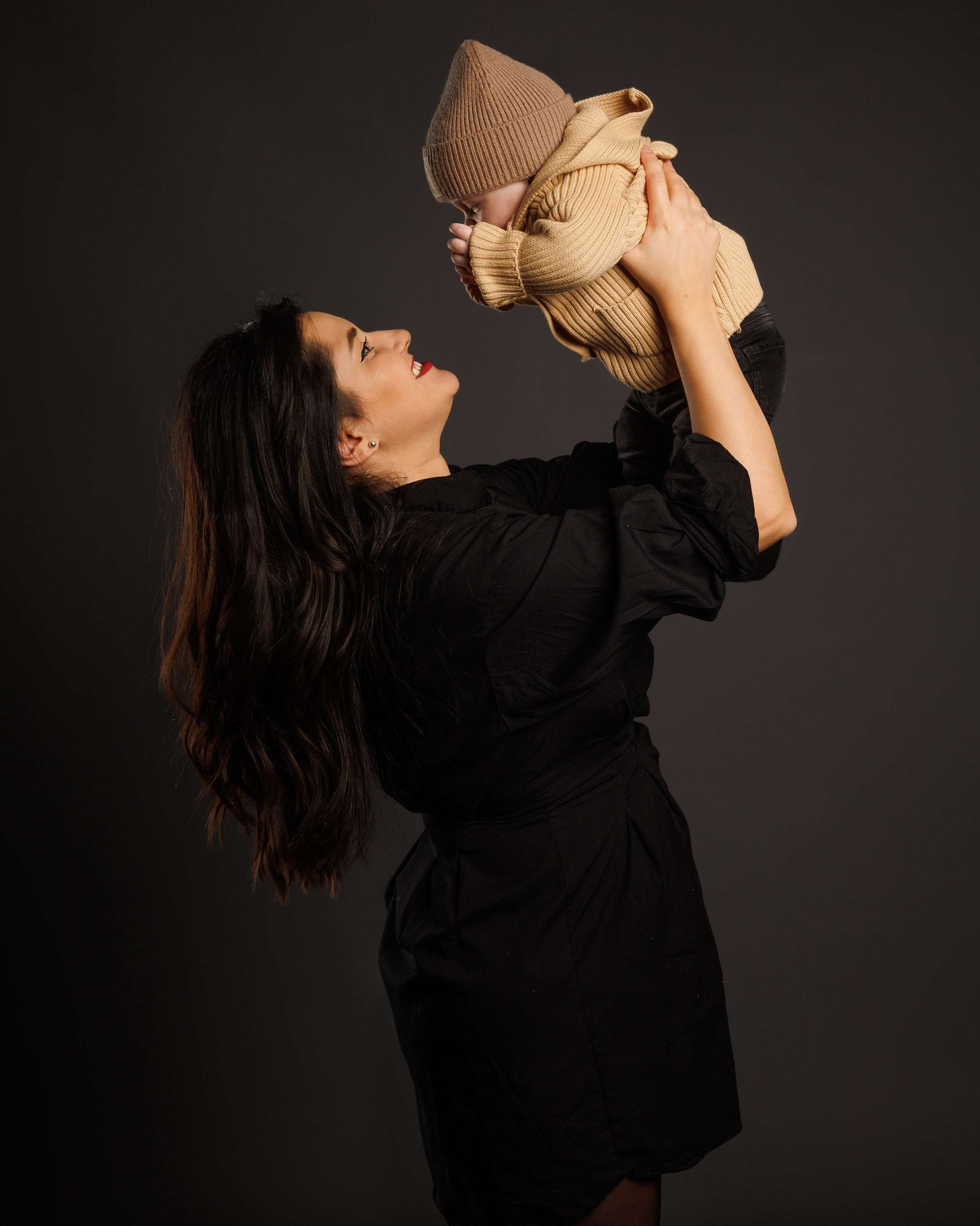 ValStudio. Https://valphoto.wfolio.pro/