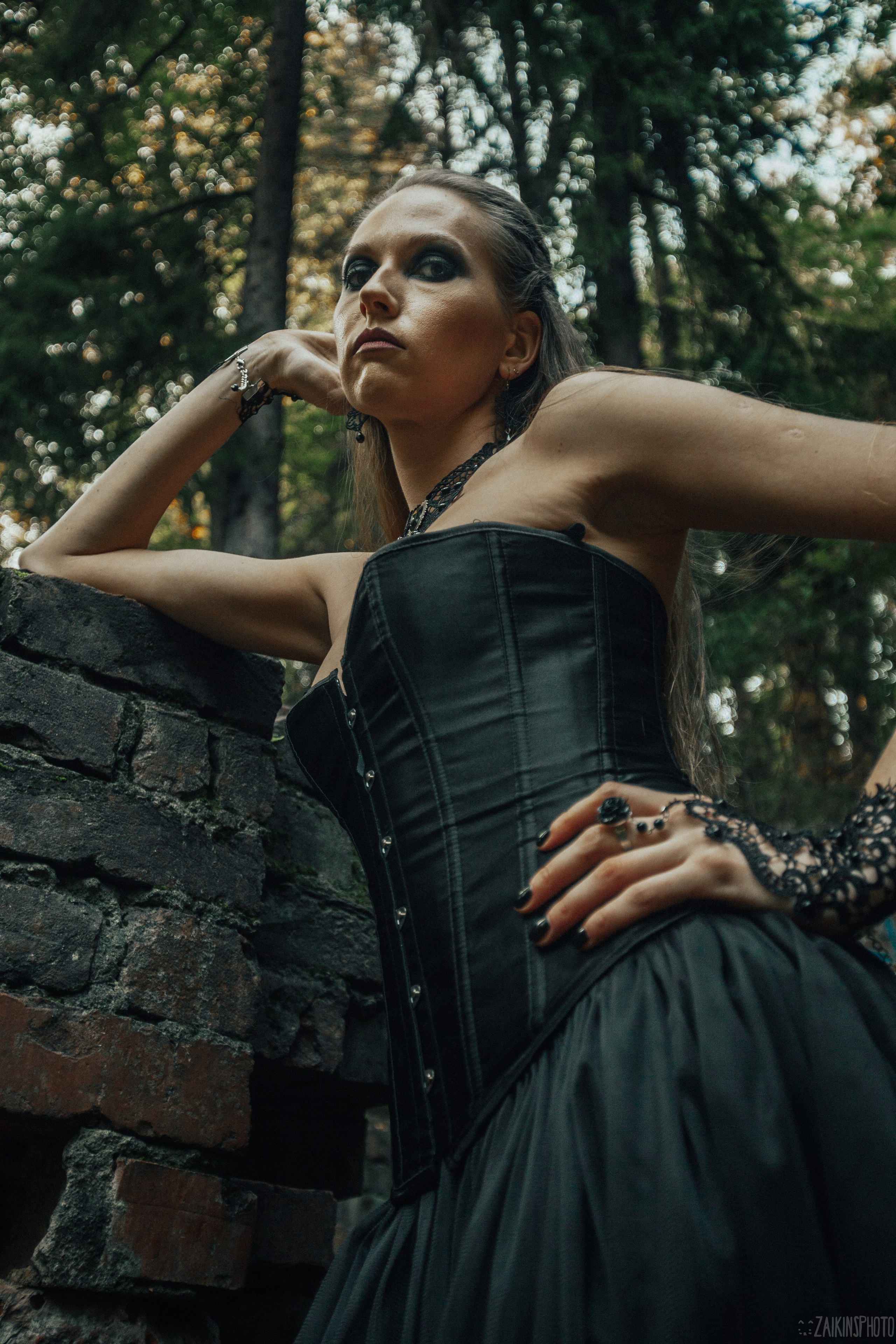 The Dark Autumn. Main