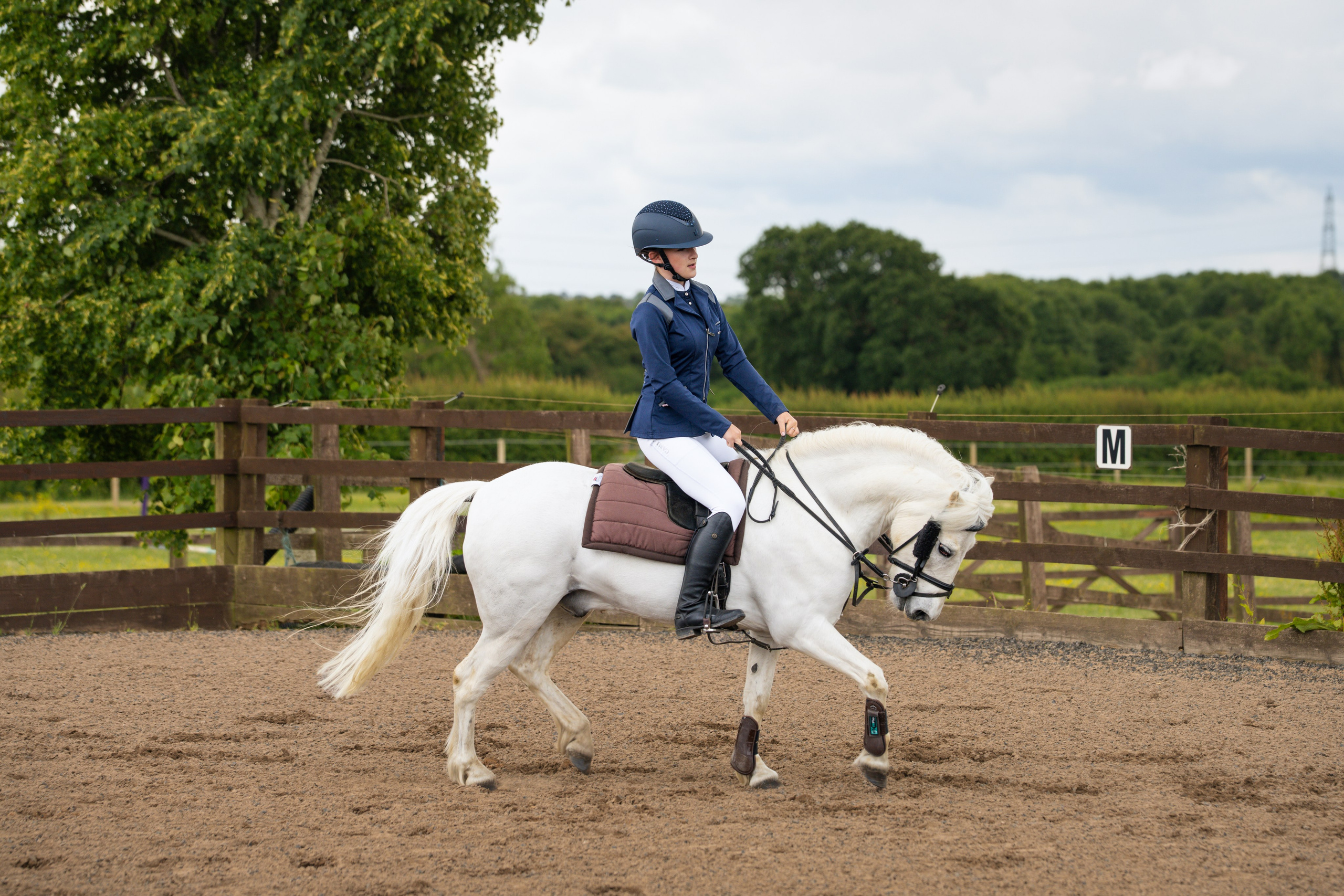Show Jumping Photography in Leicestershire | Equine Action Shots by El. Leicestershire Equine Photography by El | Authentic Equine Portraits & Events