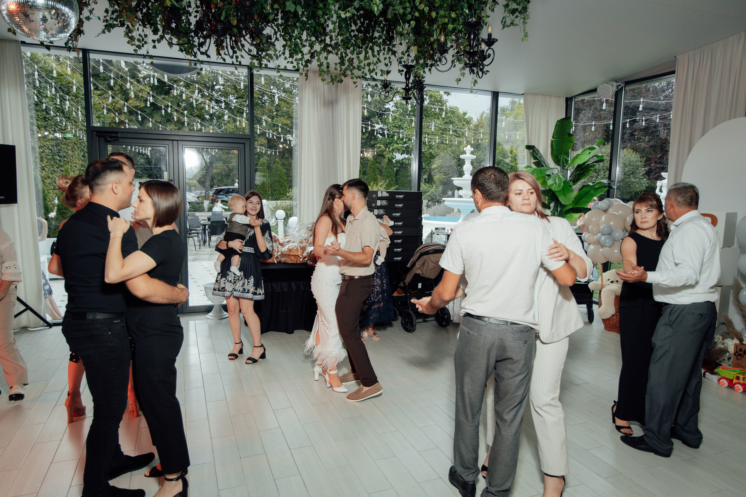 Cumetrie. Свадебный Фотограф, Детский и семейый Фотограф Молдова