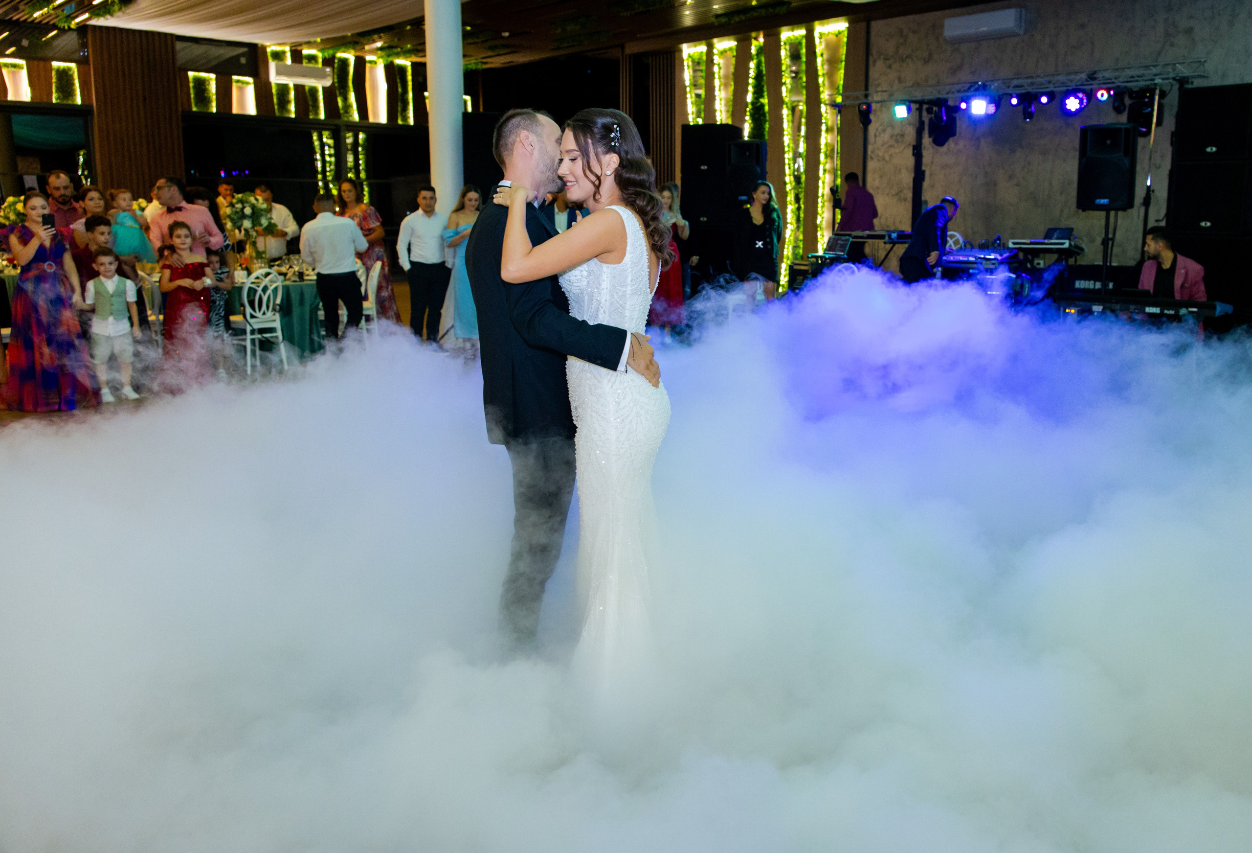 Costi & Madalina. Fotograf de nunta — Ionut Belea dar si evenimente corporate din Romania