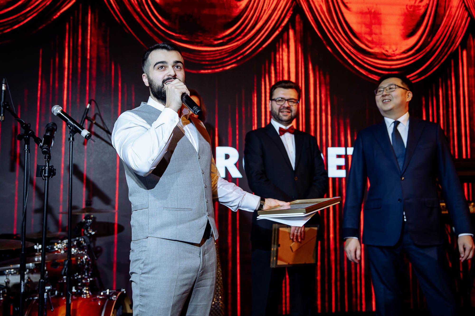 Carcade. Tanya Bogdan | Cornwall | Devon | UK Wedding Photographer