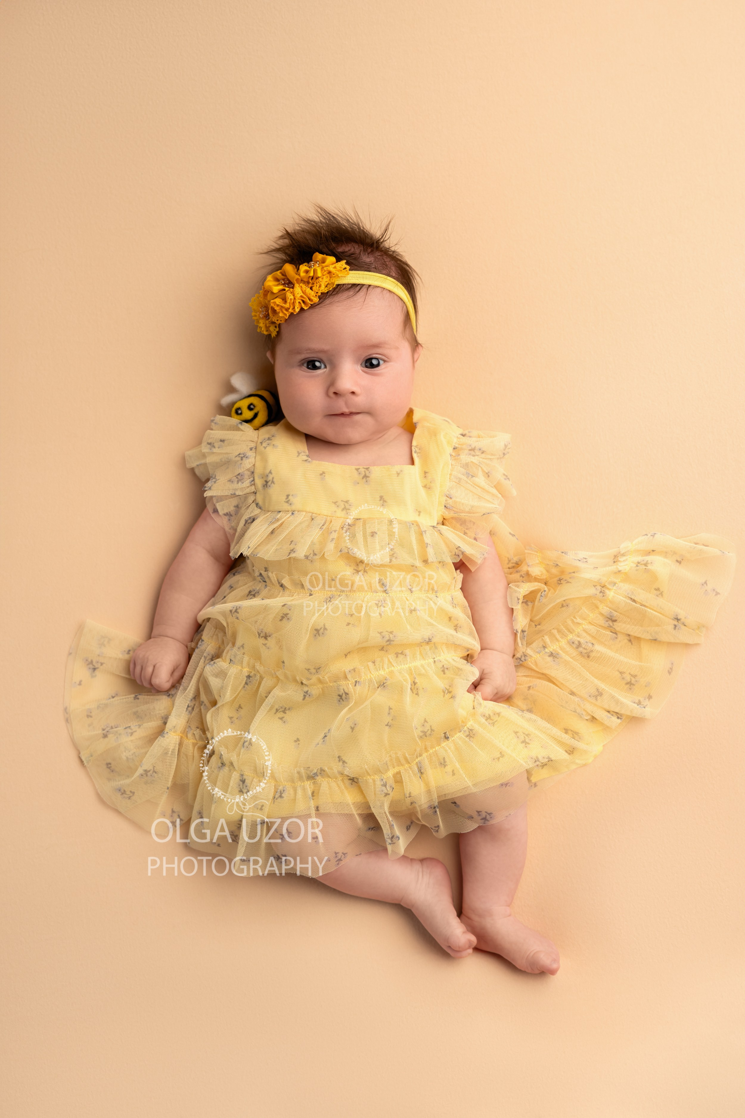 Newborn photo session Stevenage, Hertfordshire. Photographer. Stevenage, Hertfordshire family, maternity and newborn photographer