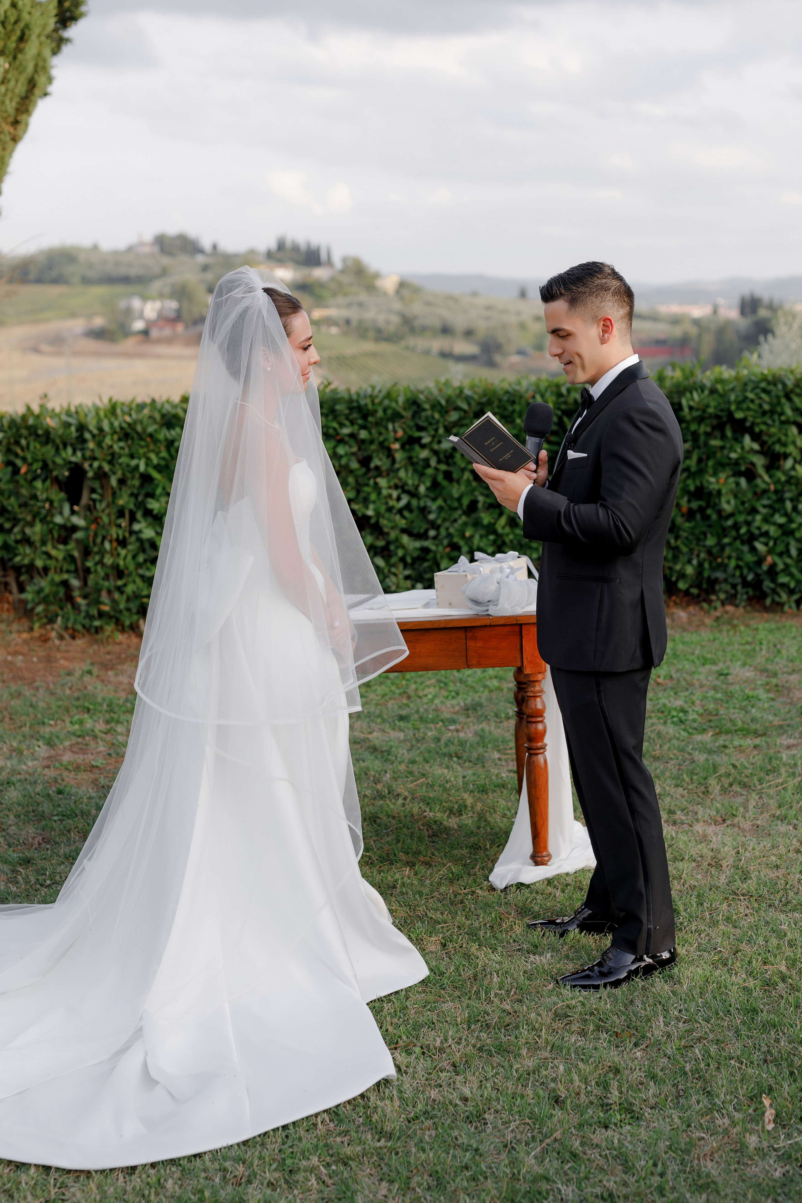 Dom&Ally. Wedding photographer Italy