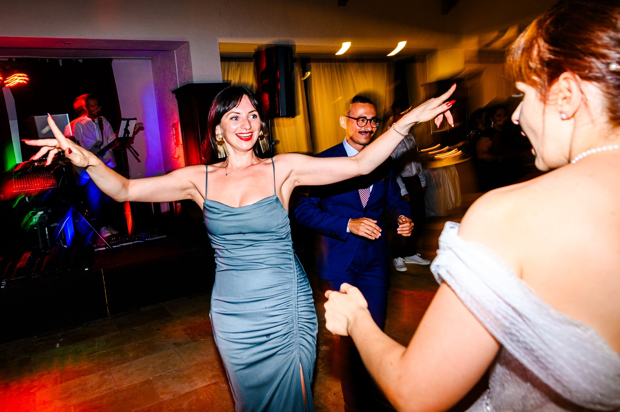 Tina & Catalin. Mugurel Olteanu Fotograf