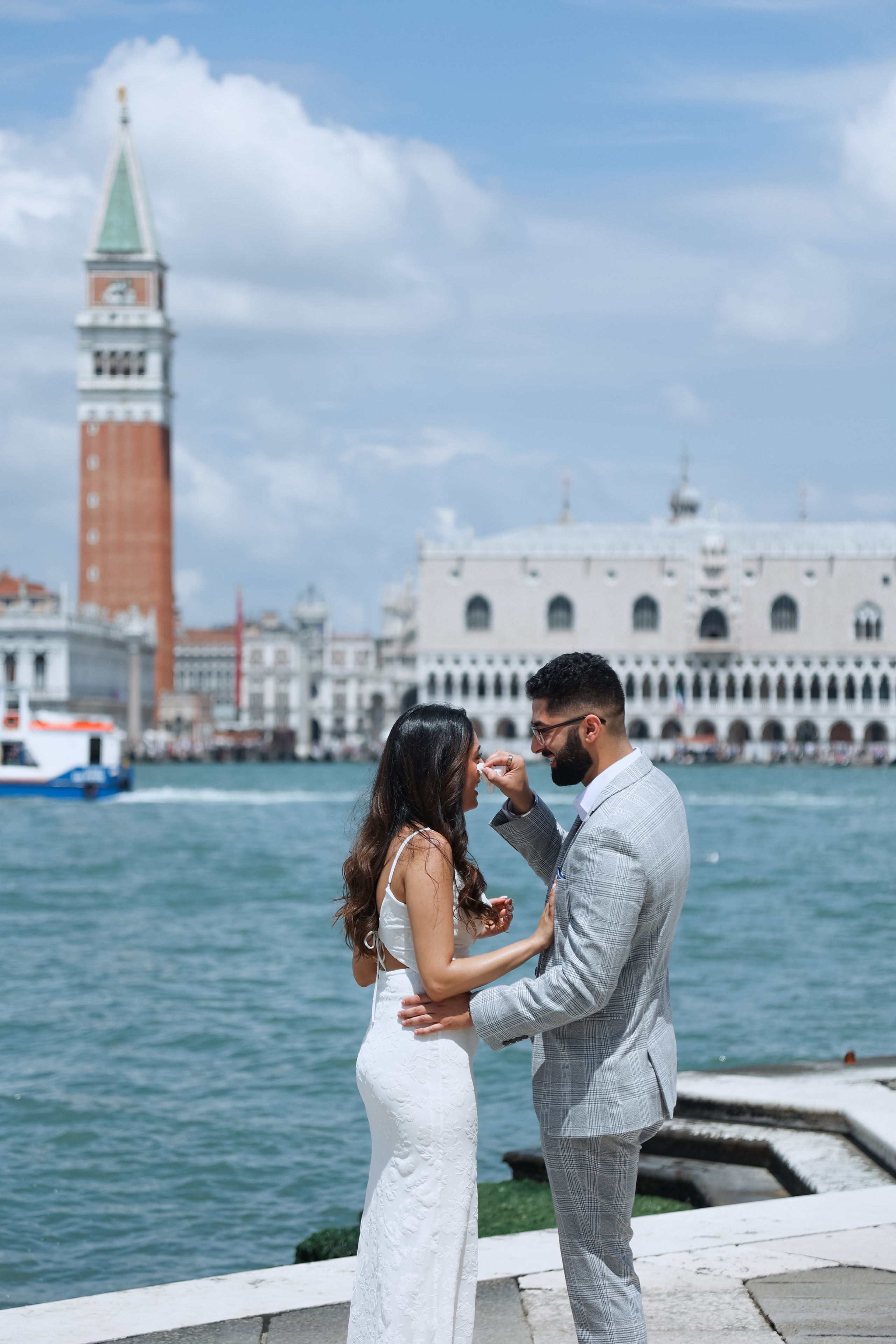 Surprise Proposal in Venice. Photographer in Venice, Viktoria Antonova