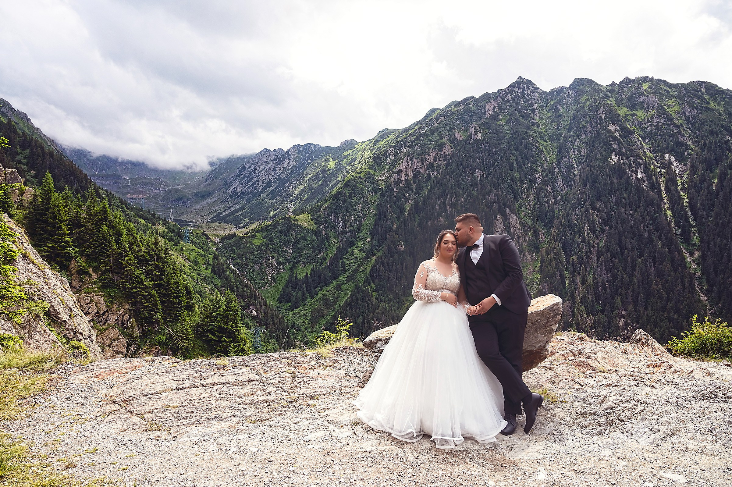 Sedință Trash the Dress Maria Cristina & Albert, Sibiu, Muzeul Astra, Transfăgărășan, Manastirea Curtea de Arges