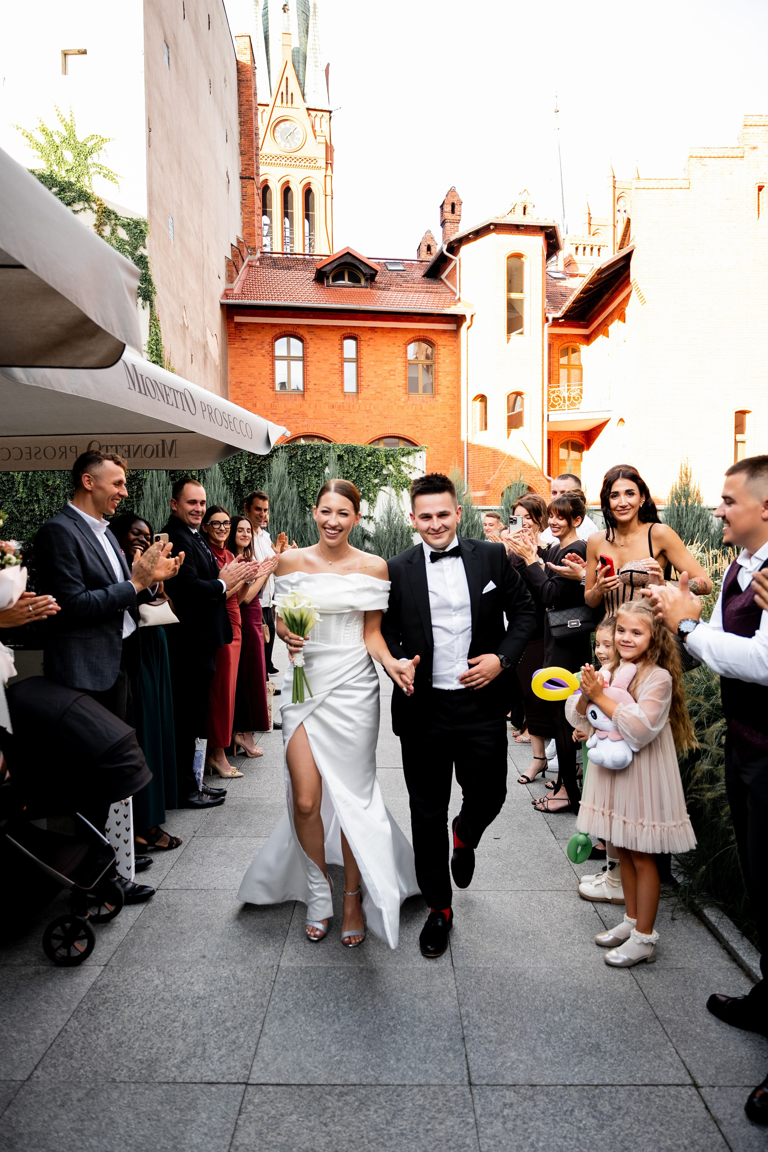 B&S. SL Wedding Photo: ponadczasowa 💍 fotografia ślubna | Wrocław & Europa