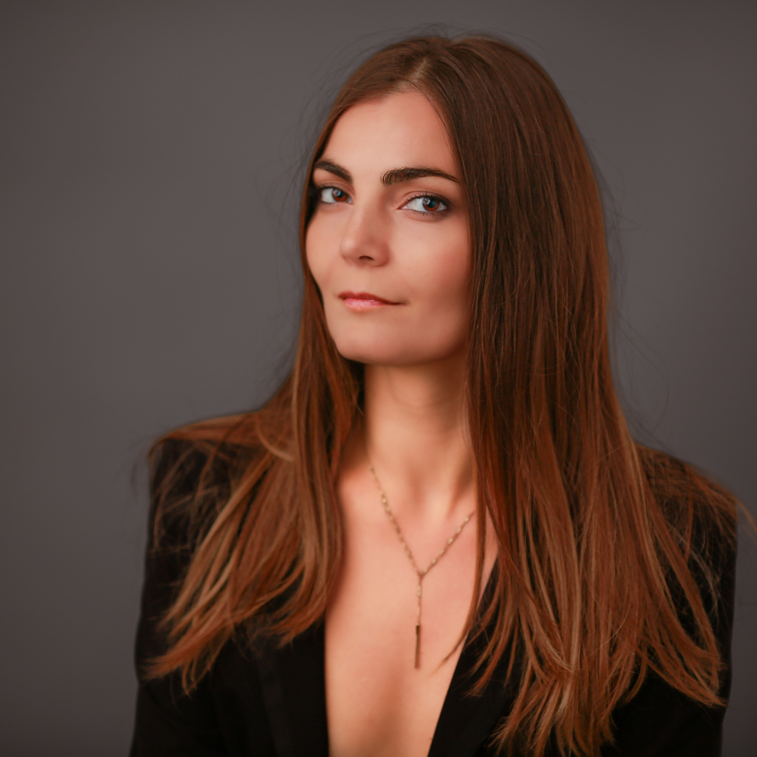 Maria Pustovit. Portret photographer in Switzerland Artur Magpie