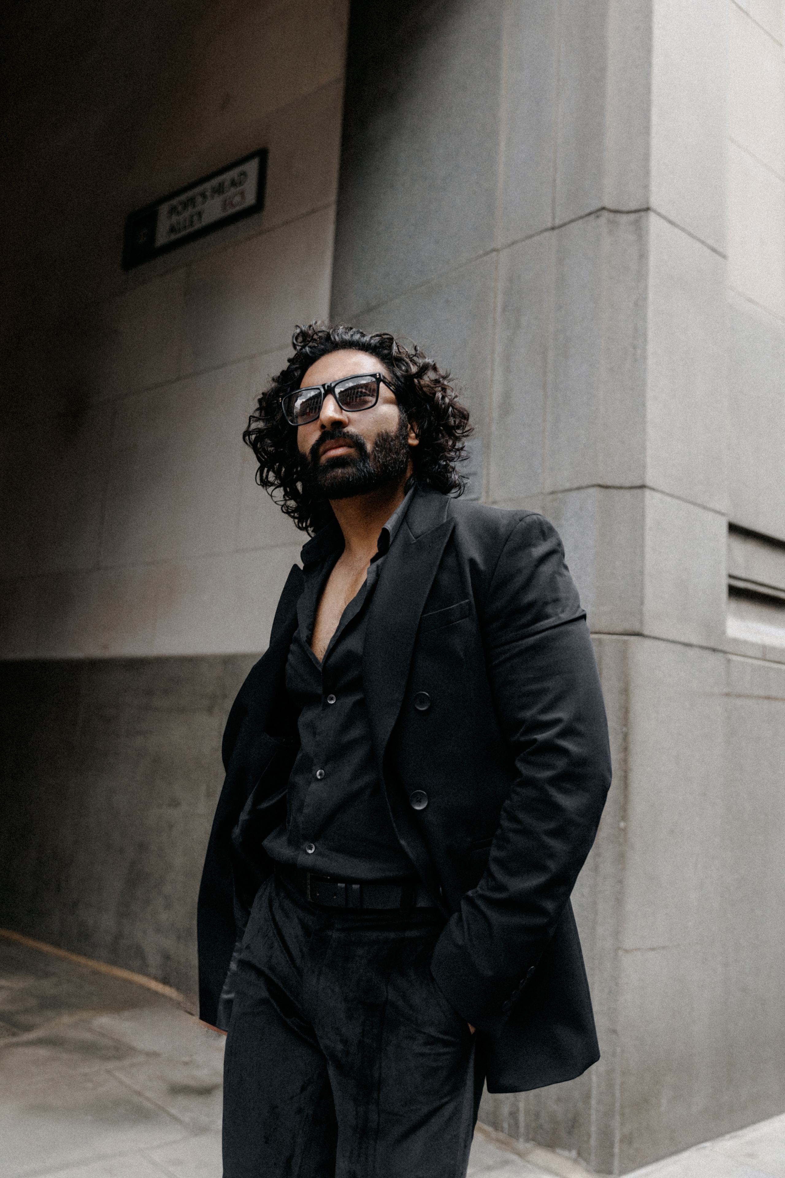 Male actor photography in London. LondonPhotoStory — Vacation Photographer in London