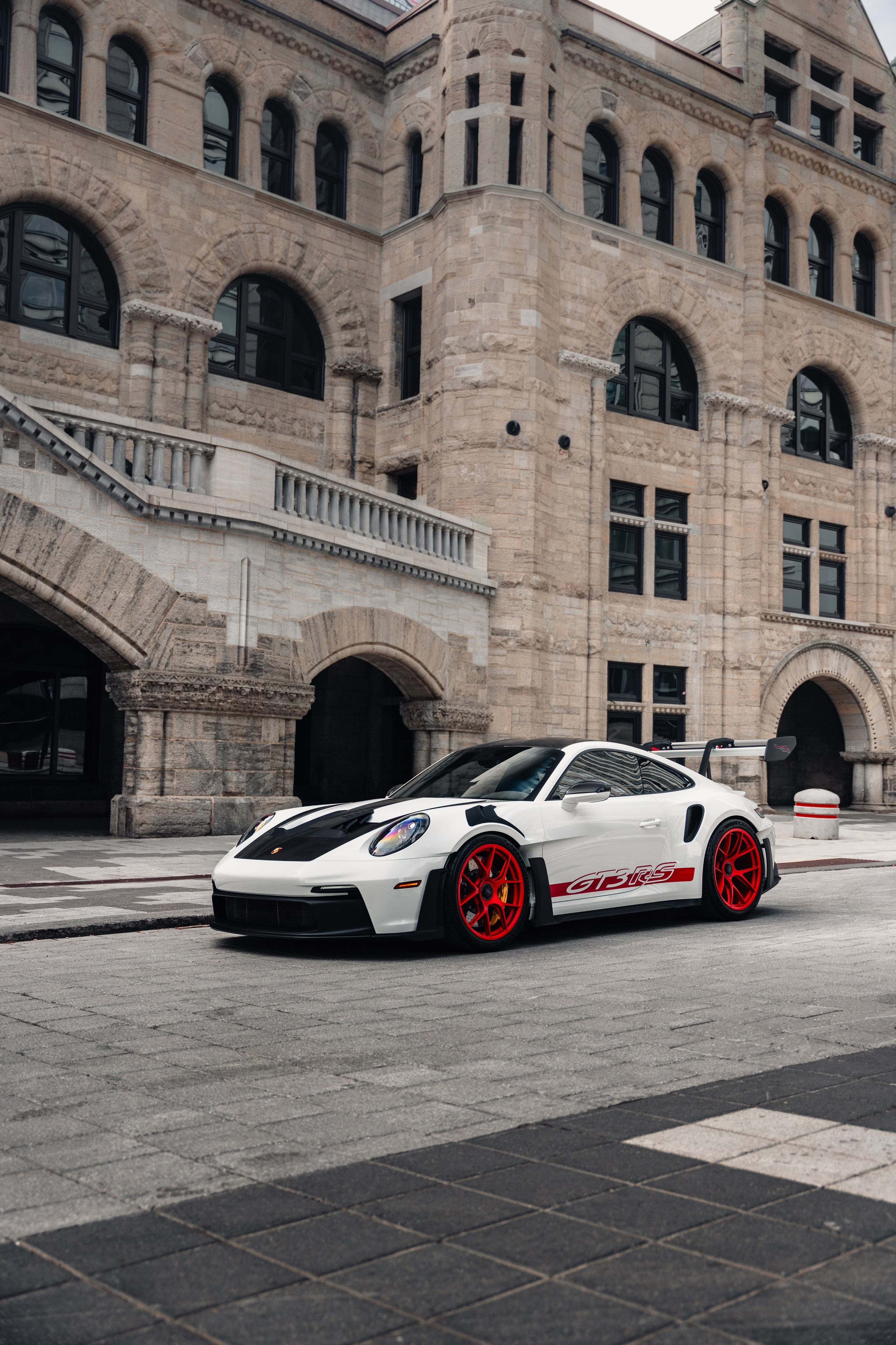 Porsche 992 GT3RS. Photographer in Paris — Vitalii Motruk
