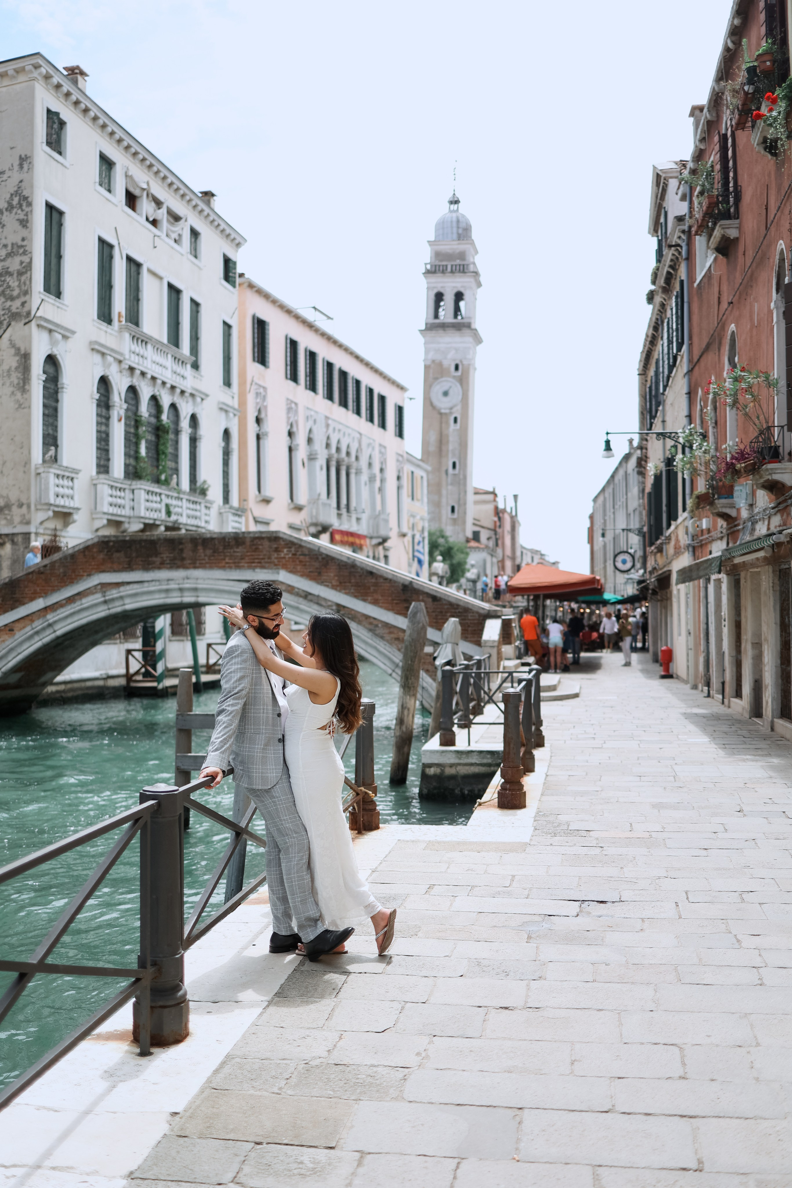 Romantic couple photo from Venice 
