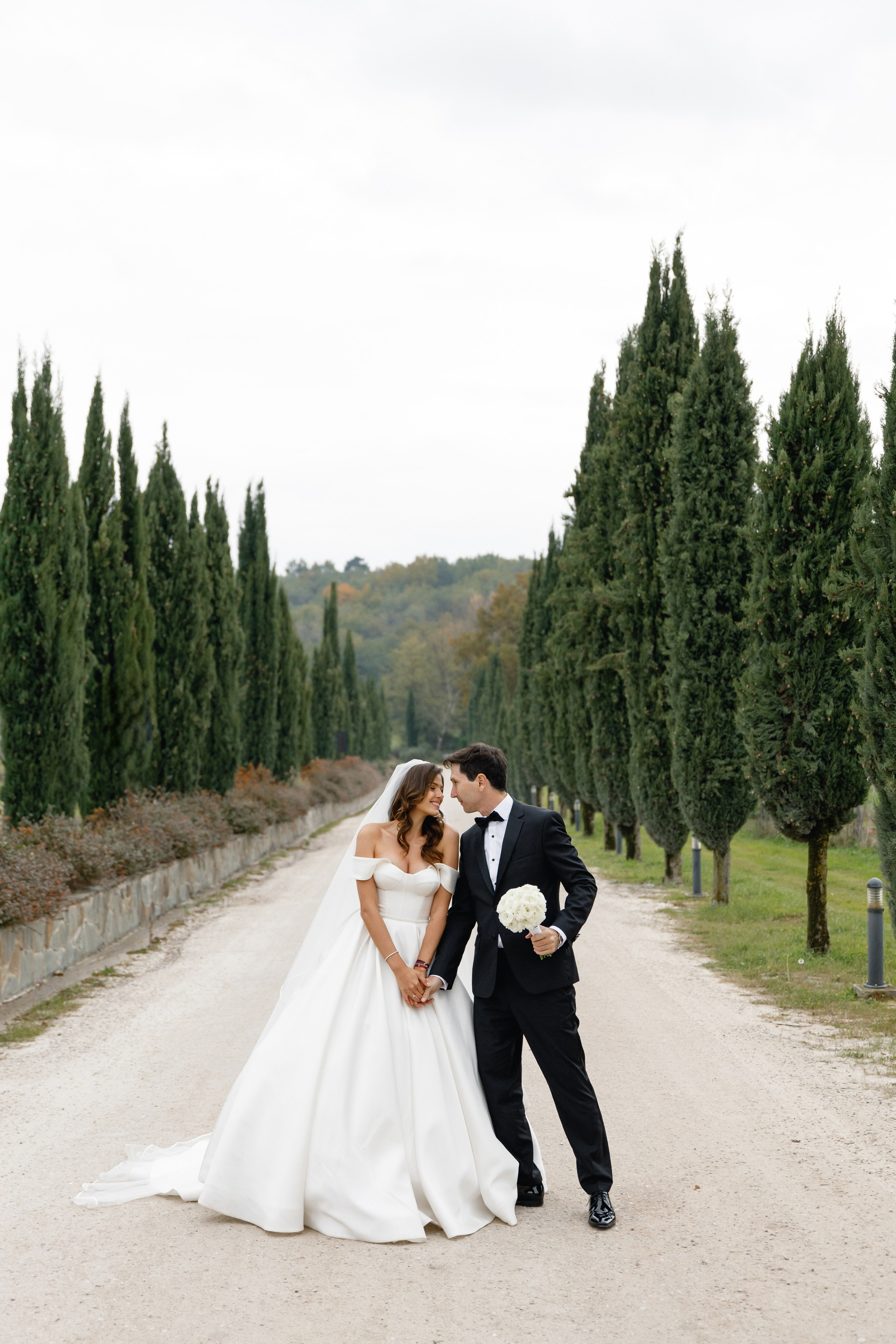 Destination wedding Photographer Italy Tuscany Rome Como Umbria. Wedding Photographer Rome Tuscany Como Sicily Puglia Amalfy Italy- Oksana Savenchuk