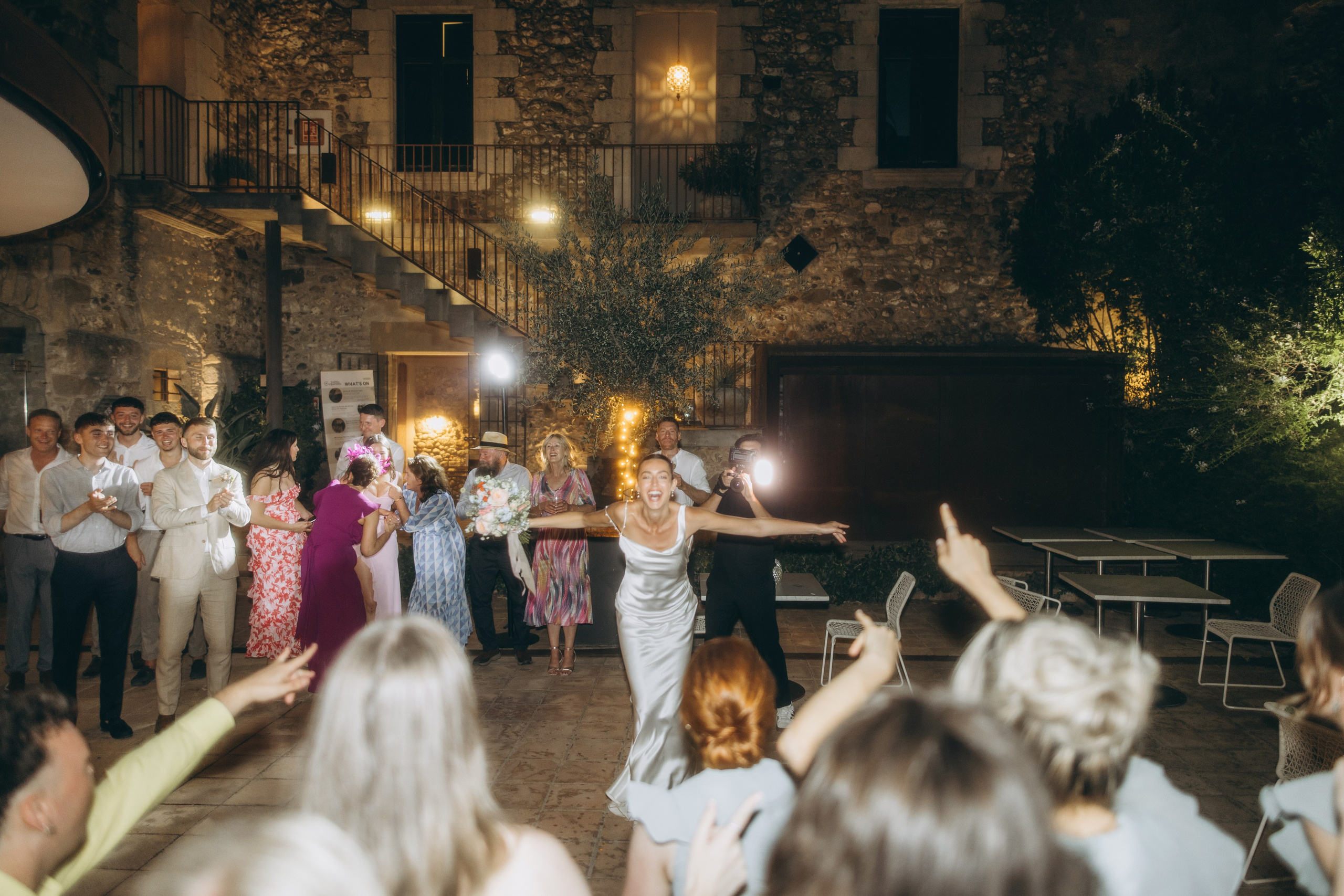 Lauren & Jamie. Hotel Castell d’Emporda. Paola wedding photographer / videographer in Barcelona