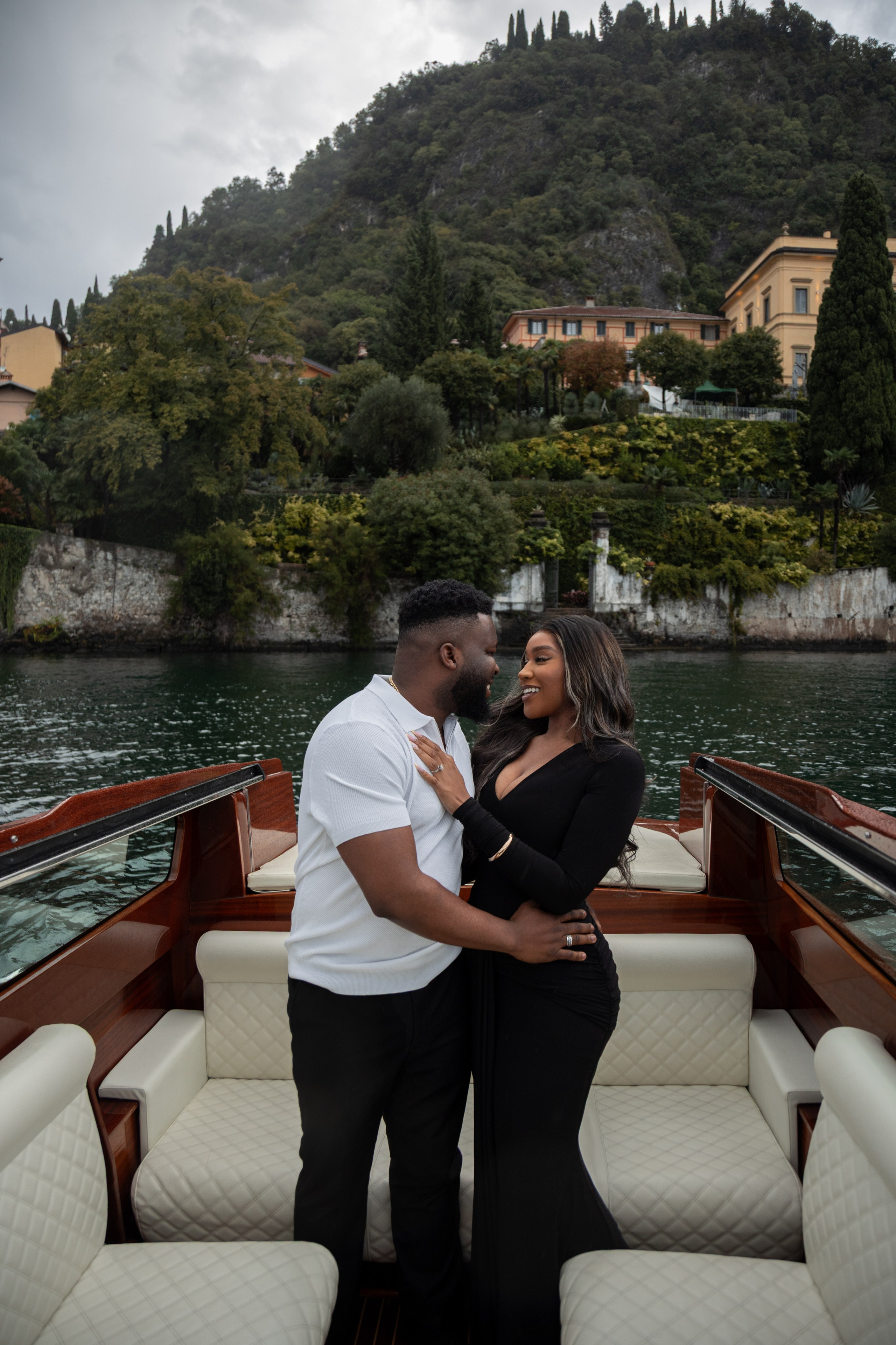 Varenna boat tour. Photographer in Milan |Mila Pro Photo