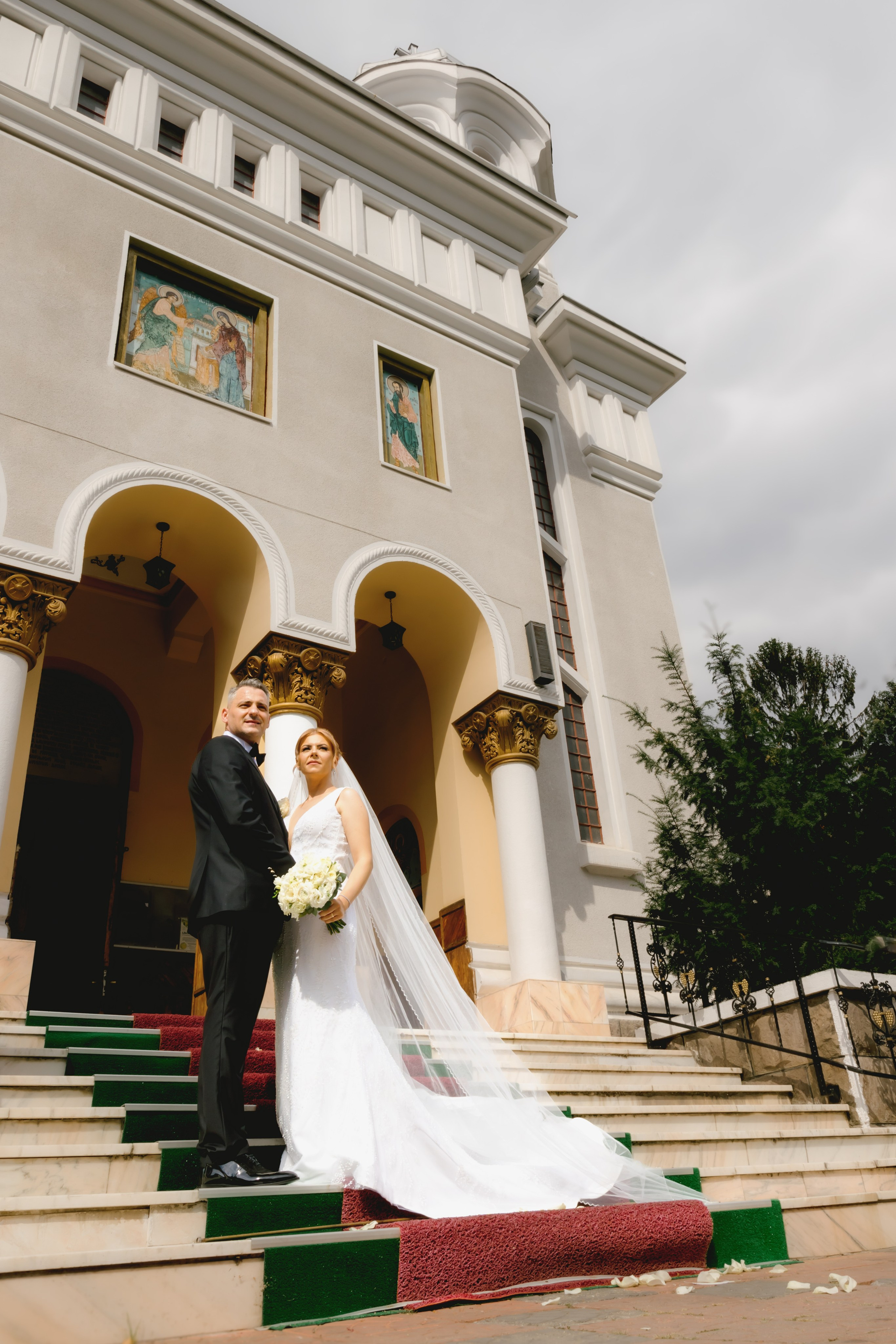 Kristine & Razvan - Rasnov. MDimaFotoStudio. Fotograf de nuntă, evenimente private și de familie