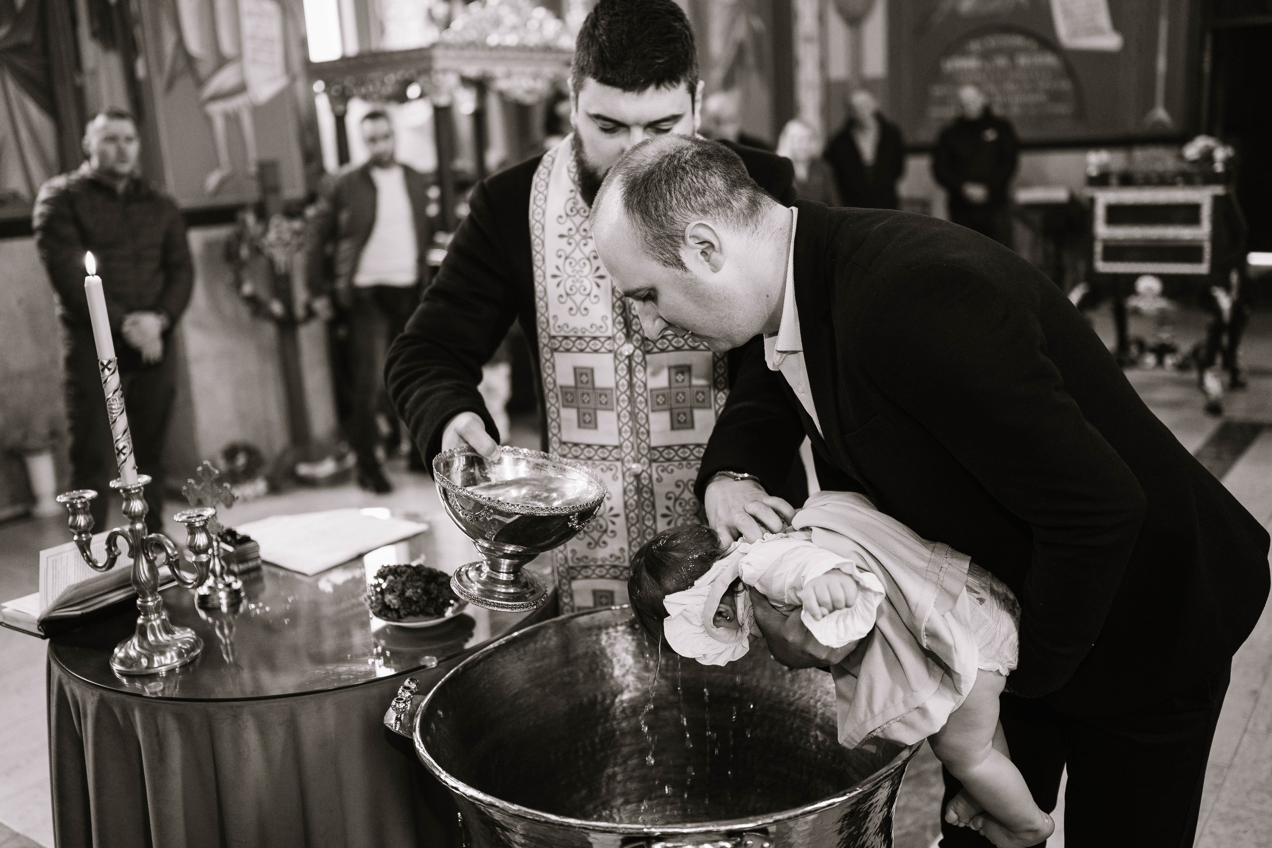 FOTOGRAFISANJE KRŠTENJA. Dečiji i porodični fotograf