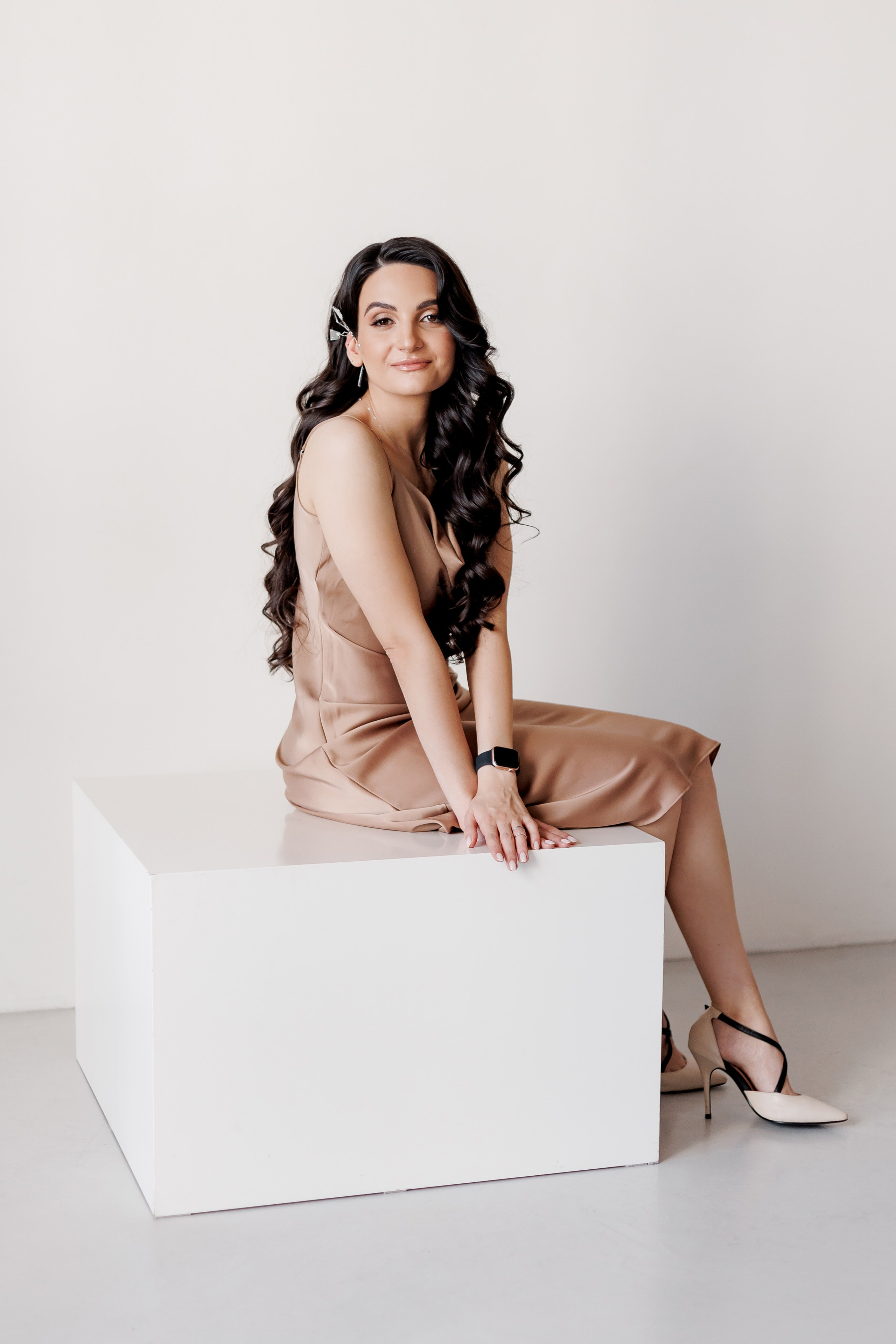 Gretta. Wedding and Family Photograph