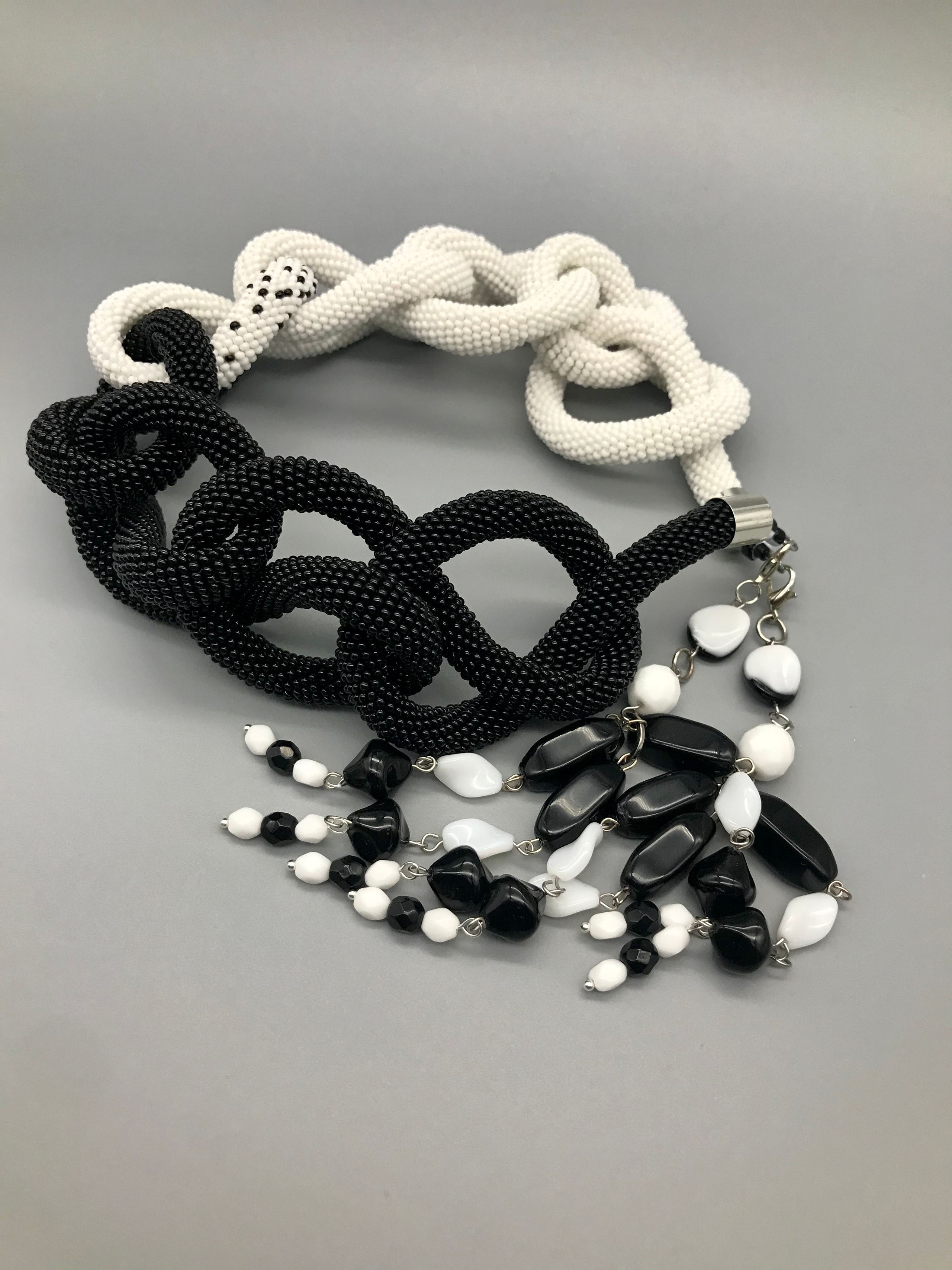 Bijoux pour cadeau. Милок и Кирок это позитивные и реальные персоны из Люксембурга, много