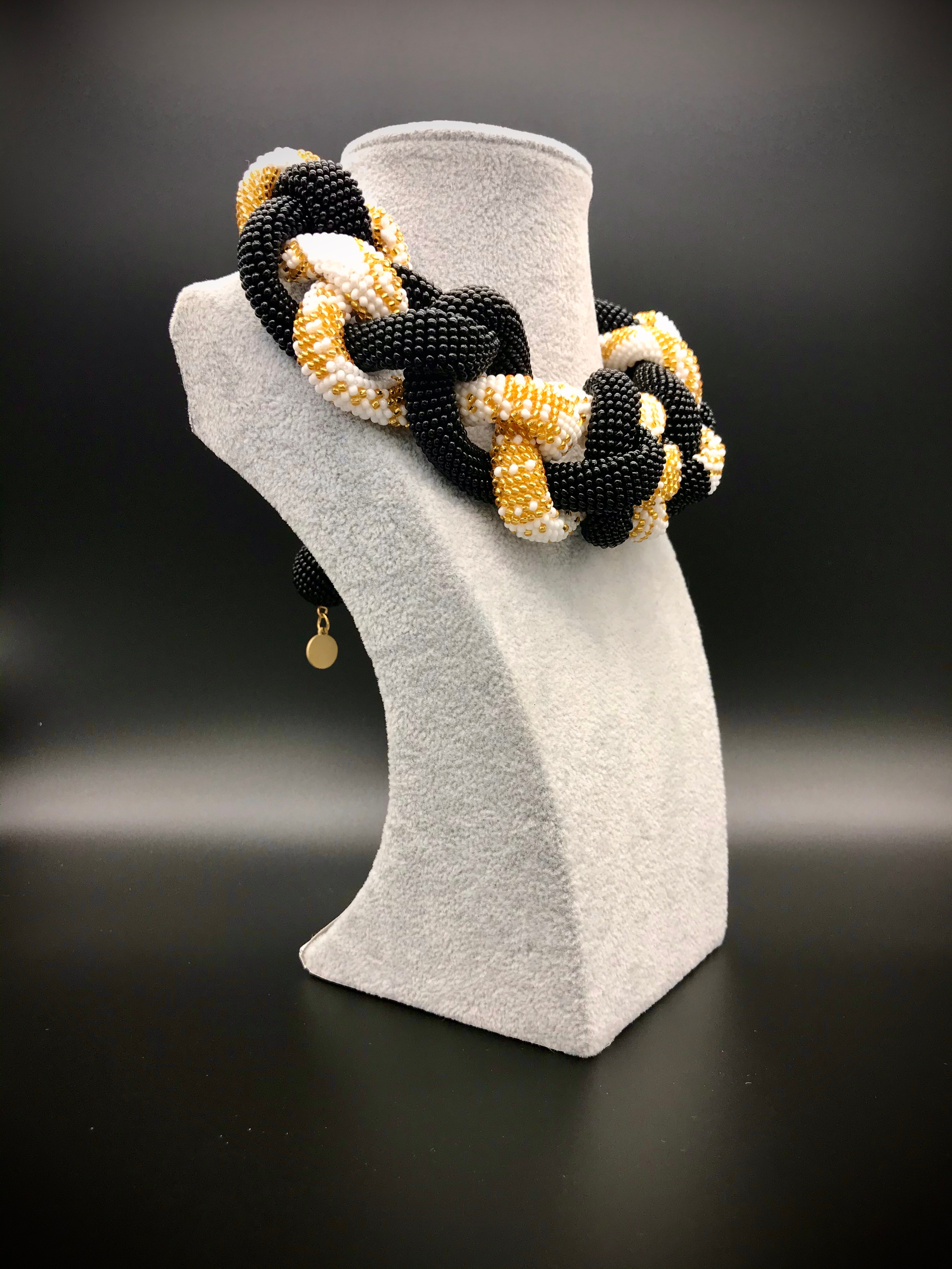 Bijoux pour cadeau. Милок и Кирок это позитивные и реальные персоны из Люксембурга, много