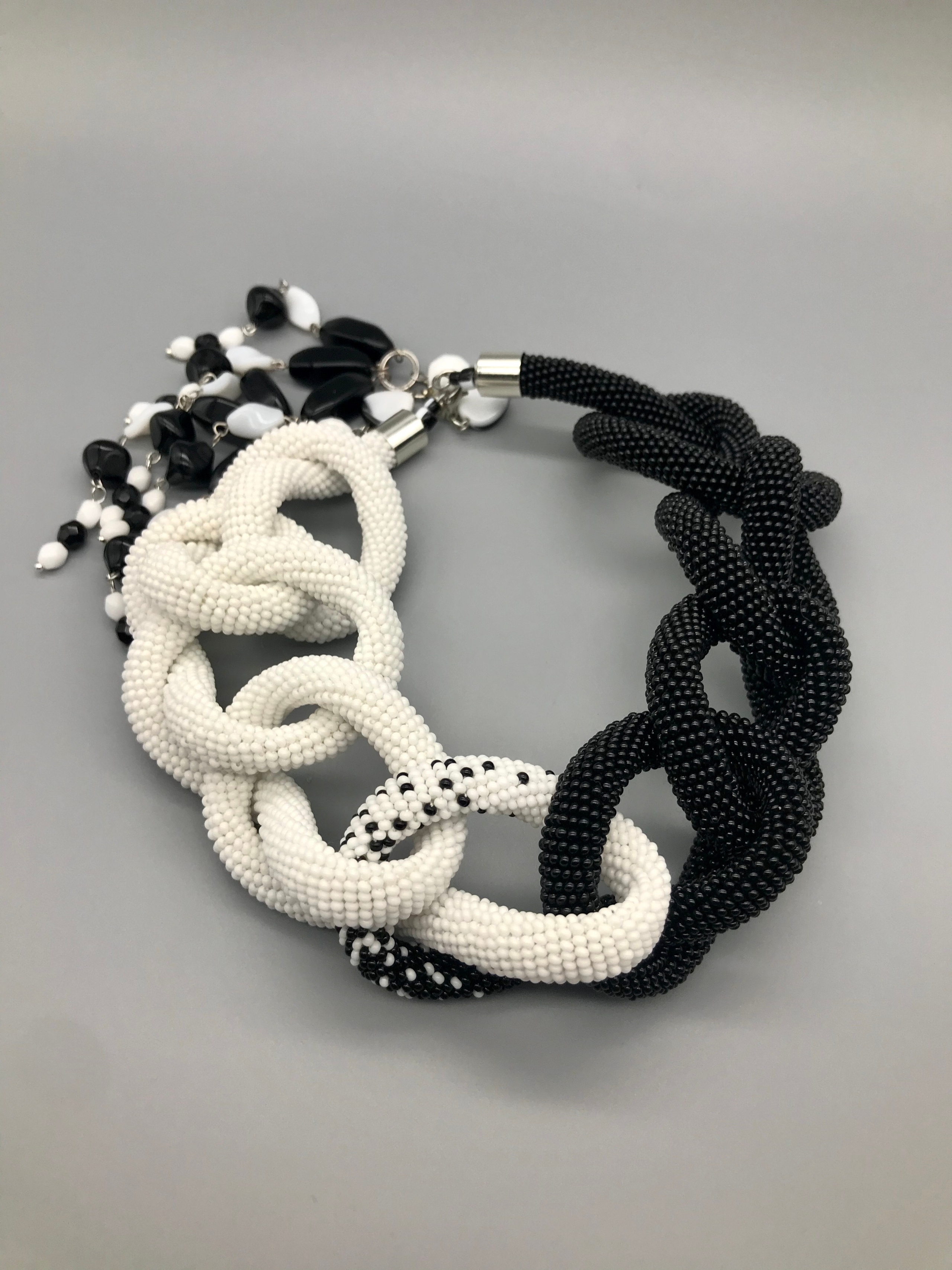 Bijoux pour cadeau. Милок и Кирок это позитивные и реальные персоны из Люксембурга, много