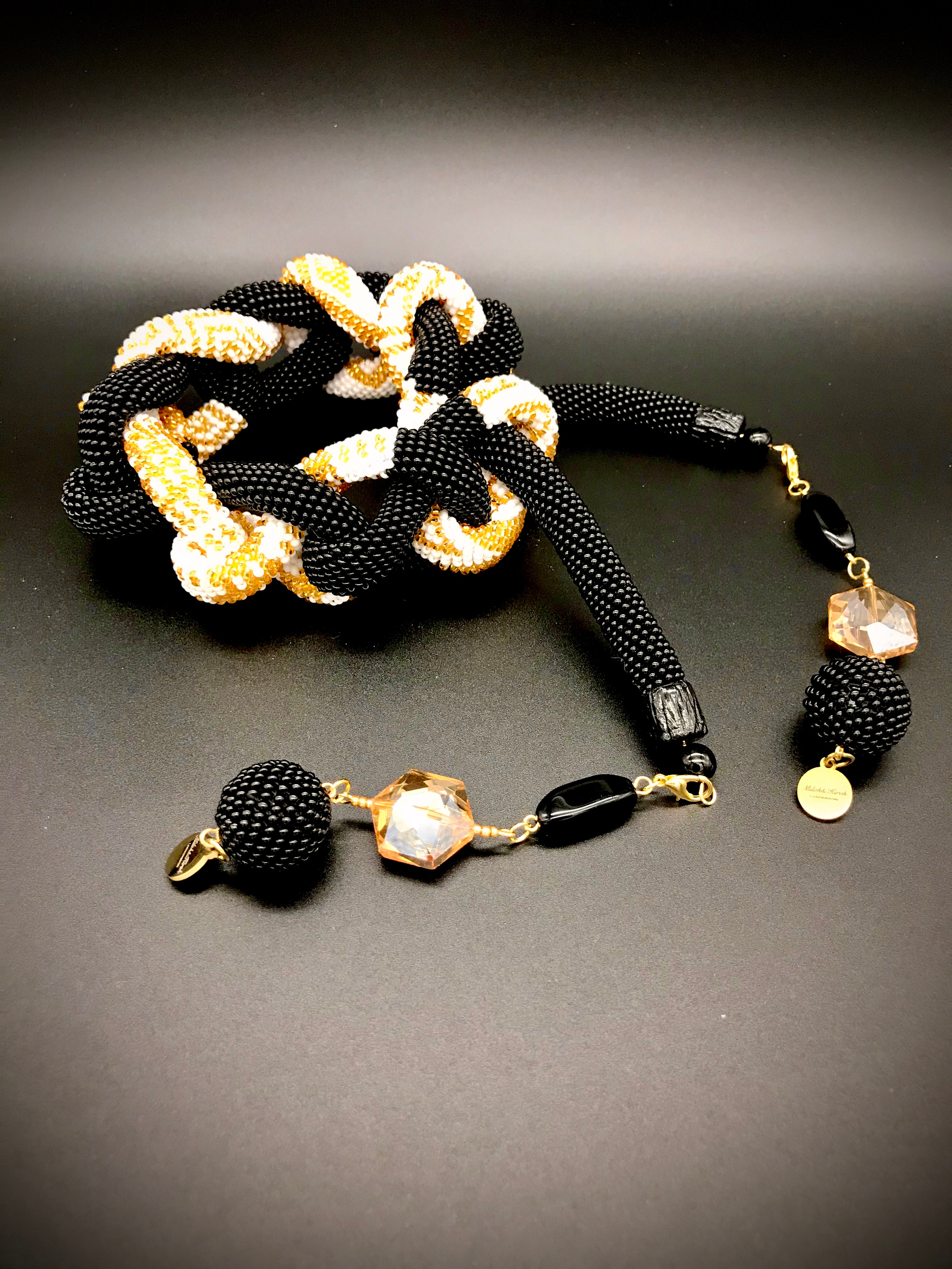 Bijoux pour cadeau. Милок и Кирок это позитивные и реальные персоны из Люксембурга, много