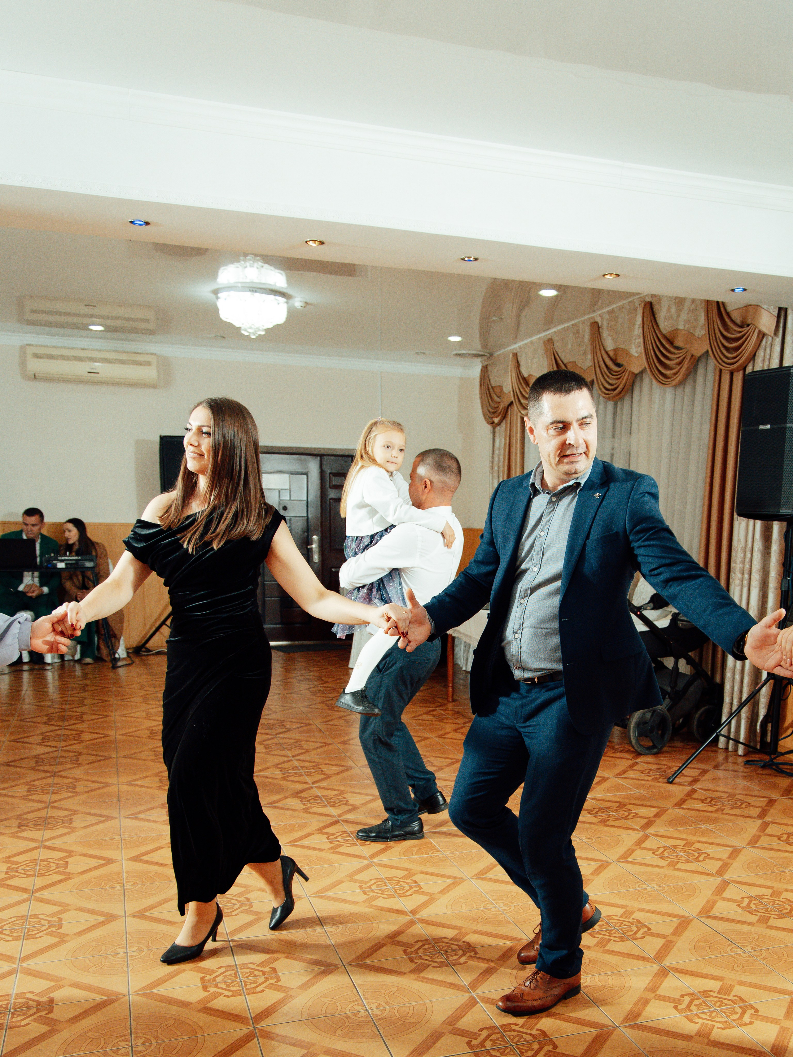 Cumetrie. Свадебный Фотограф, Детский и семейый Фотограф Молдова