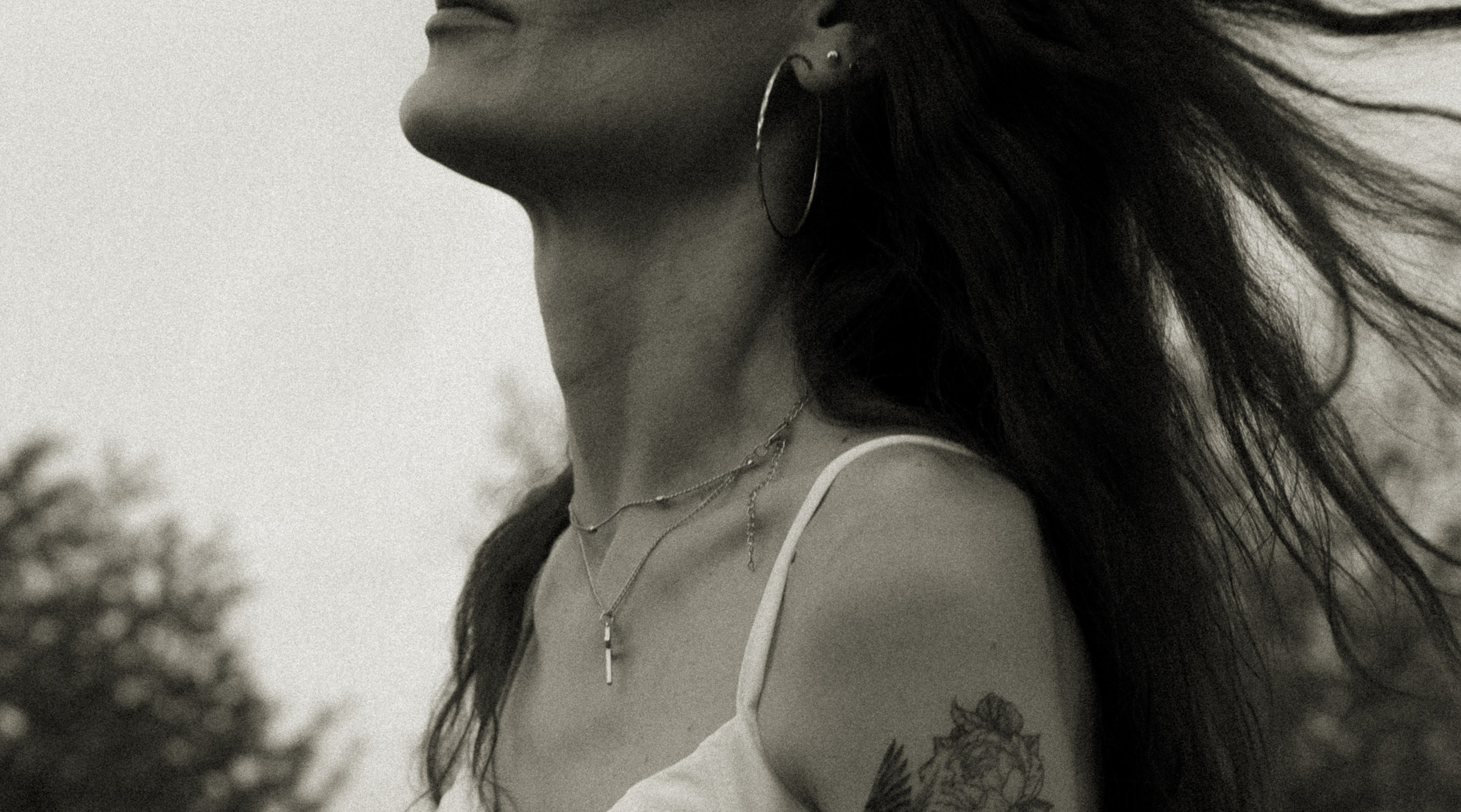 Balade en moto. Histoires d’amour, séances photos de famille et de mariage en France