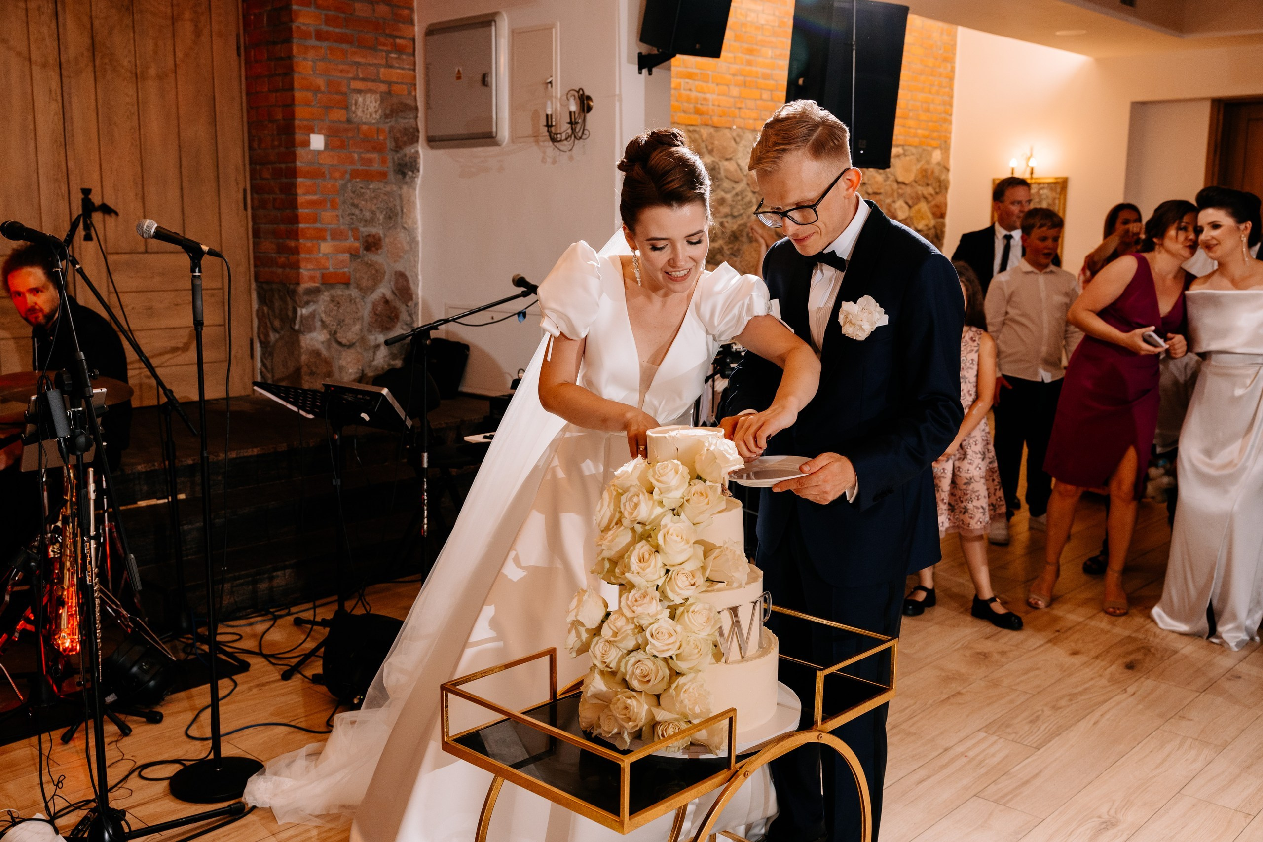 Wiki ♡ Przemek. Fotograf Ślubny Warszawa - Sesje Biznesowe Rodzinne Eventy