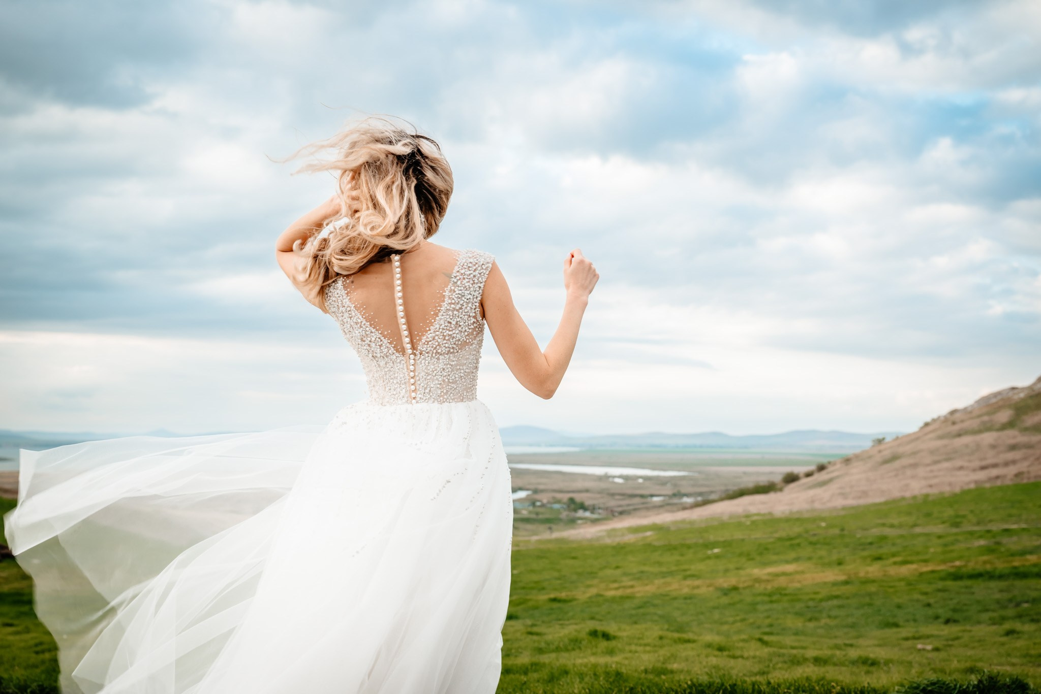 Alexandra & Robert. Www.besttalesstudio.com