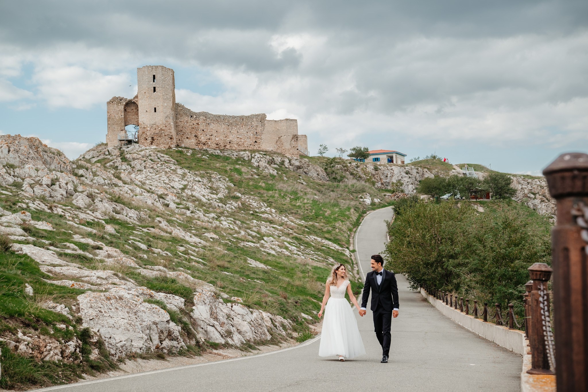 Alexandra & Robert. Www.besttalesstudio.com