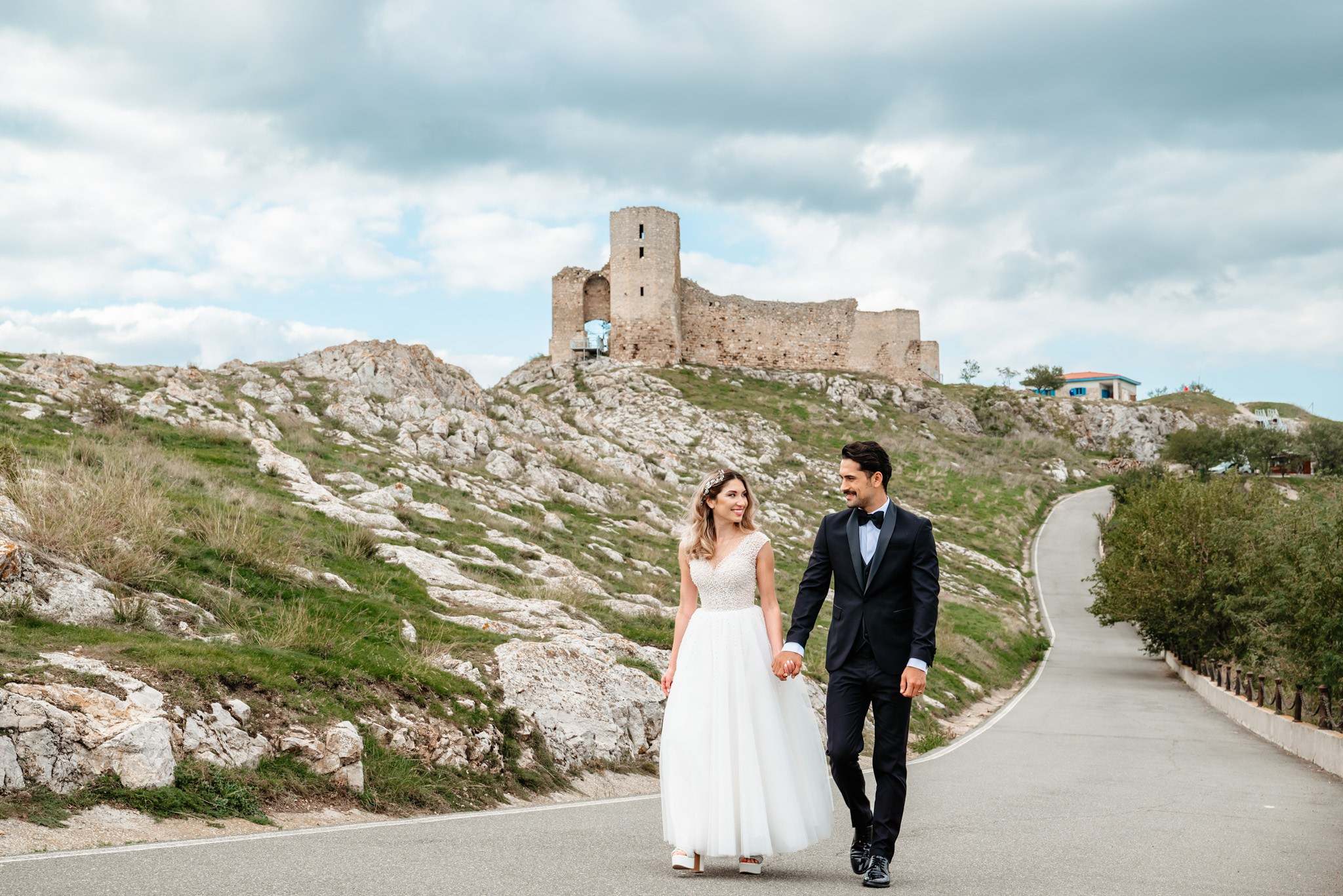 Alexandra & Robert. Www.besttalesstudio.com