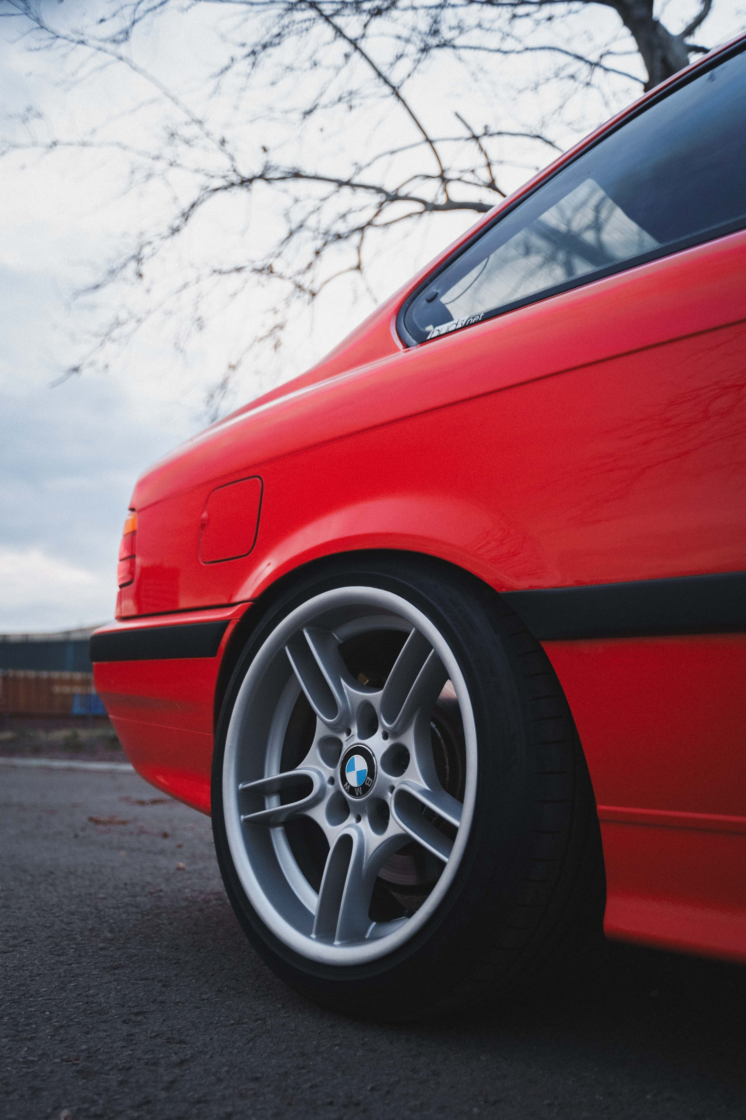 BMW e36 ll. Zhukov studio