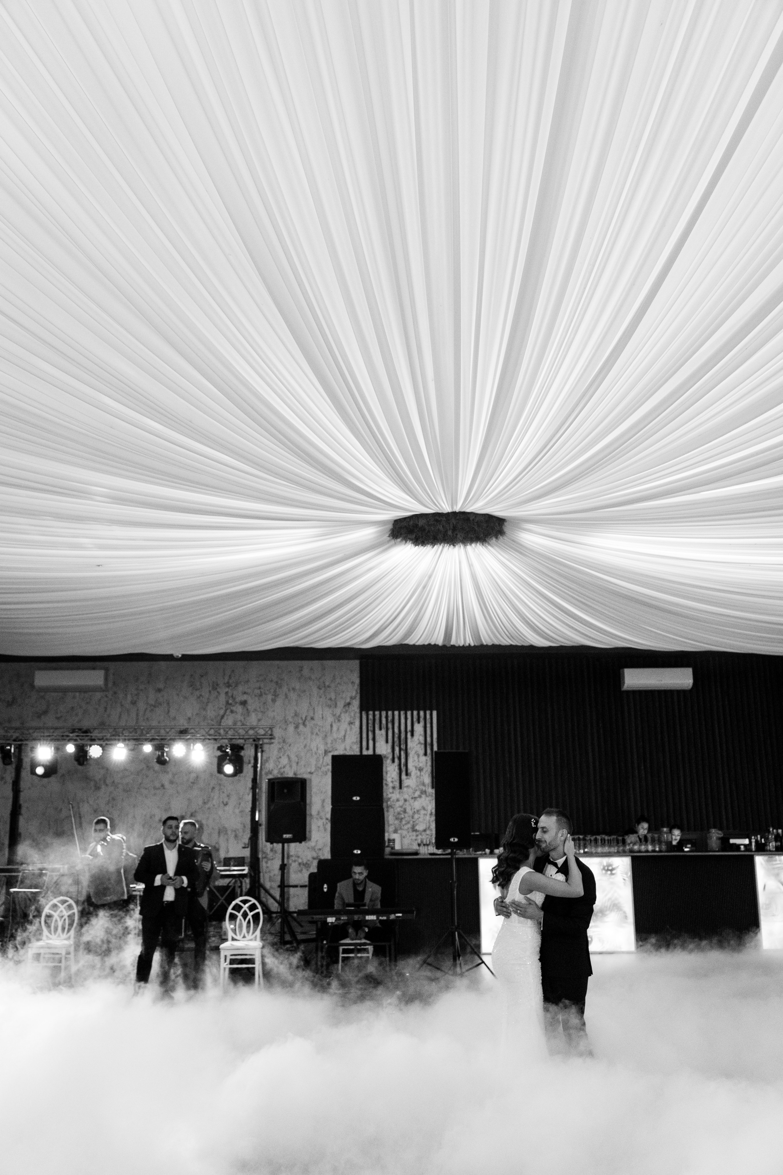 Costi & Madalina. Fotograf de nunta — Ionut Belea dar si evenimente corporate din Romania