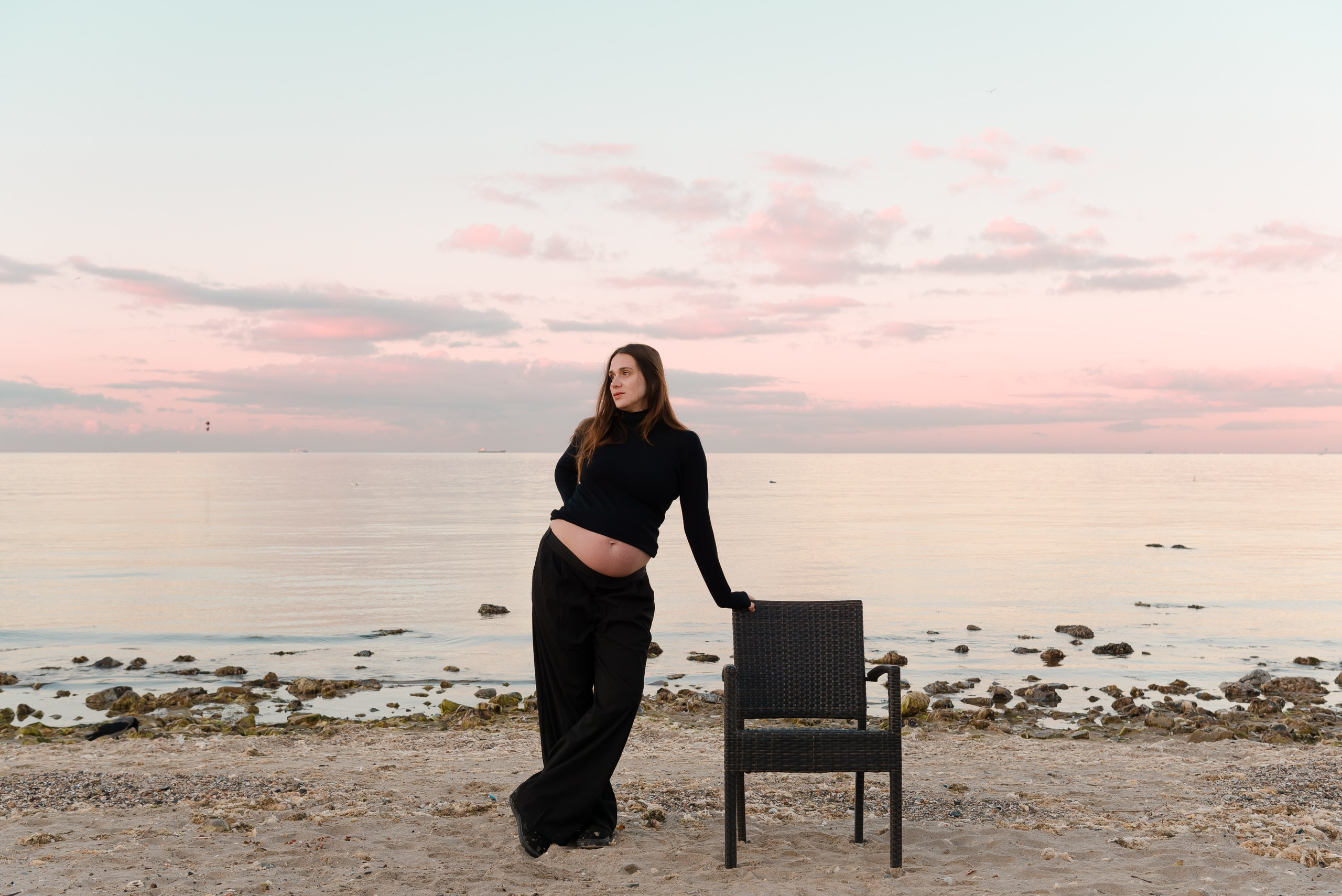 Luxury pregnancy photo shoot in Istanbul. MARIA VALUEVA Photographer in Nice, Cannes, Monaco, France, Europe, Istanbul, Turkey