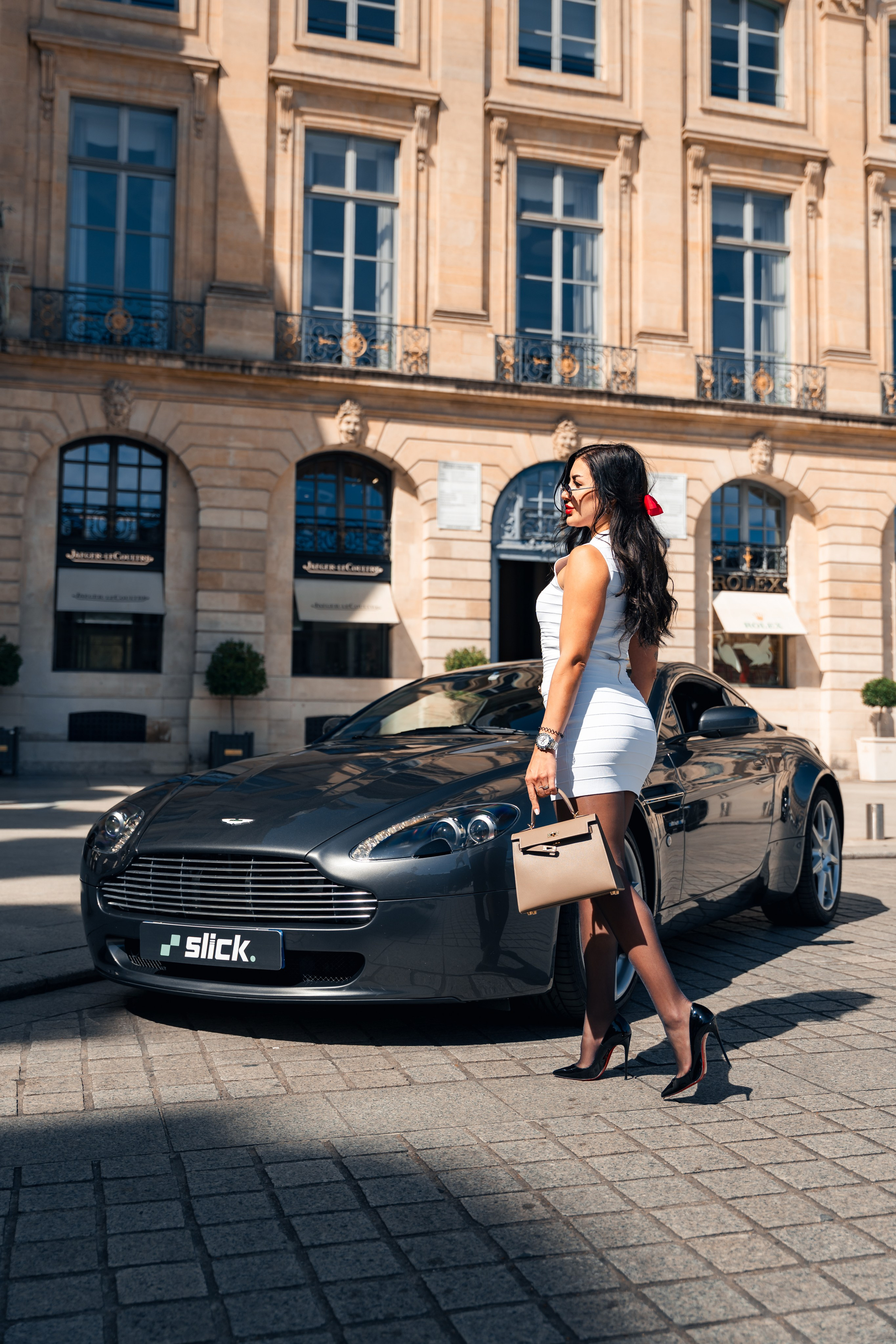 Mary x Aston Martin Vantage. Photographer in Paris — Vitalii Motruk