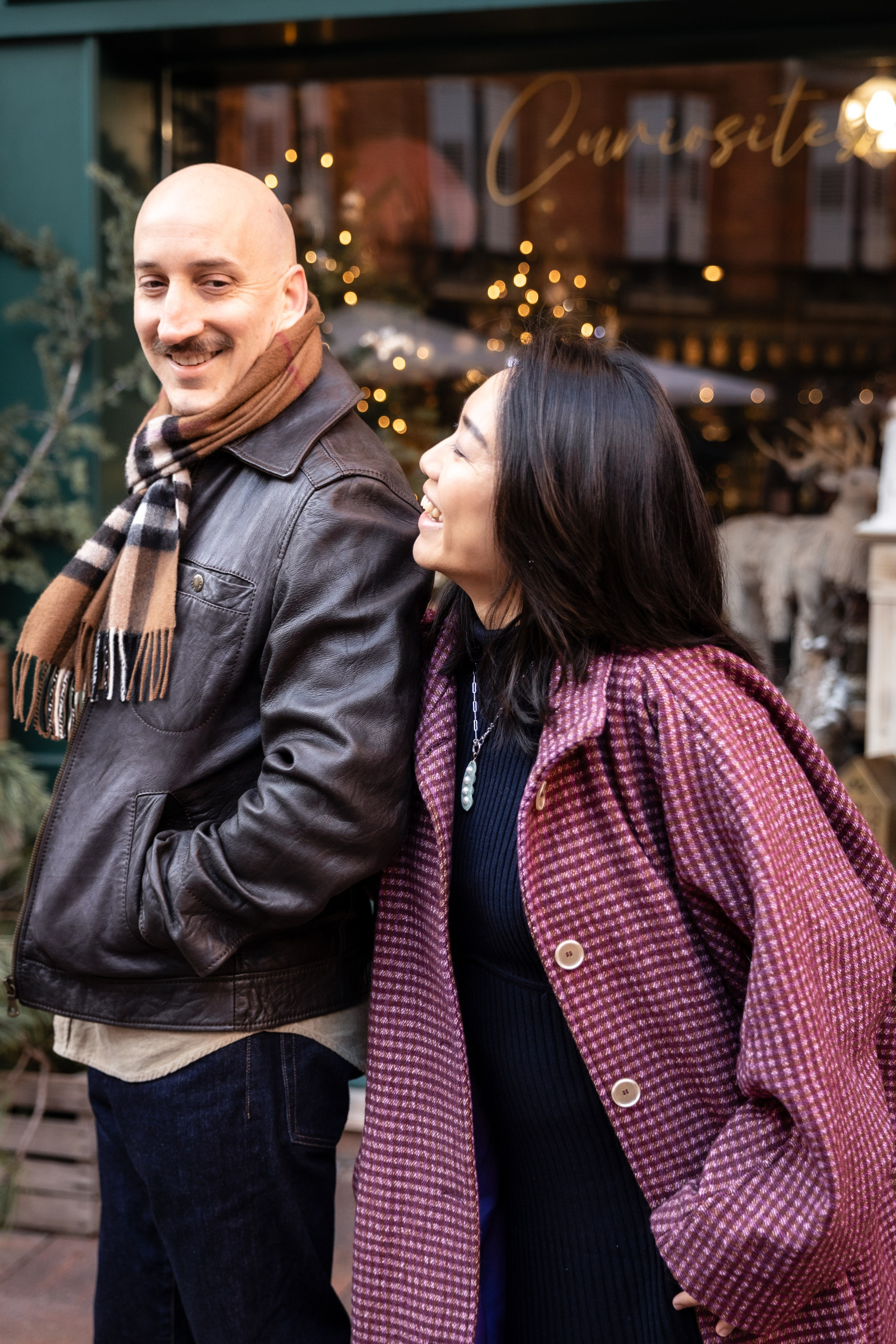 Christmas maternity photo session in Toulouse. Eugenie Smirnova — wedding, corporate and lifestyle photographer in Toulouse and Southwest France