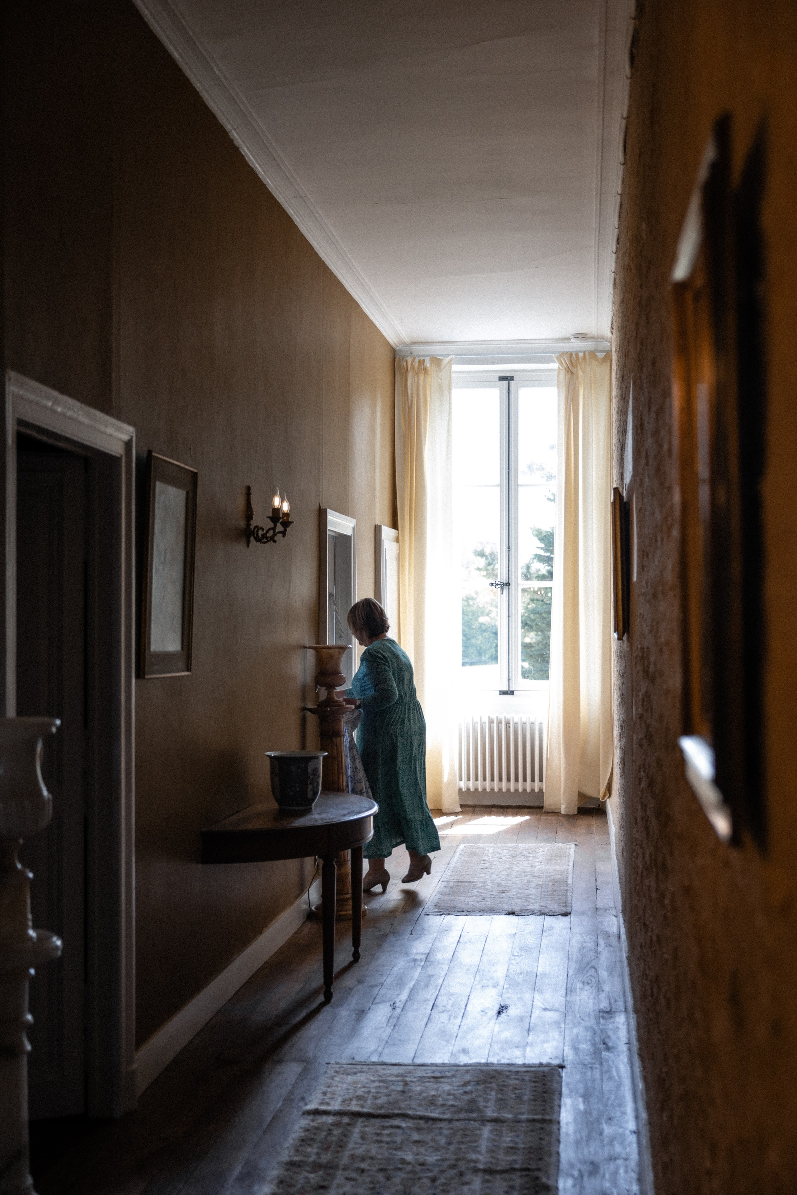 Olivia & Robbie. Wedding in South West of France at Chateau de la Borderie. Benest. Eugenie Smirnova — wedding, corporate and lifestyle photographer in Toulouse and Southwest France