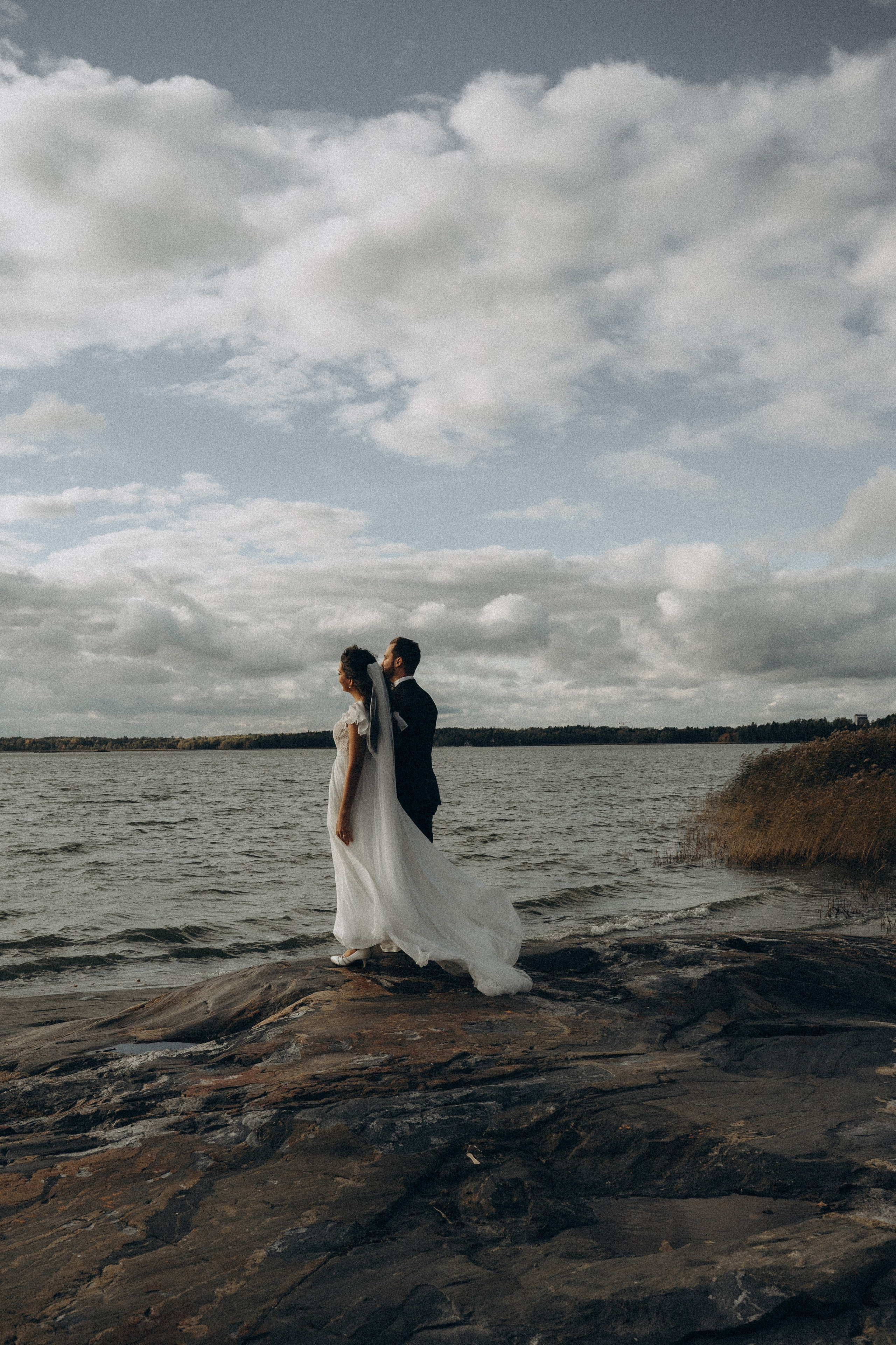 W&S. Wedding and portrait photographer in Helsinki Vickan O