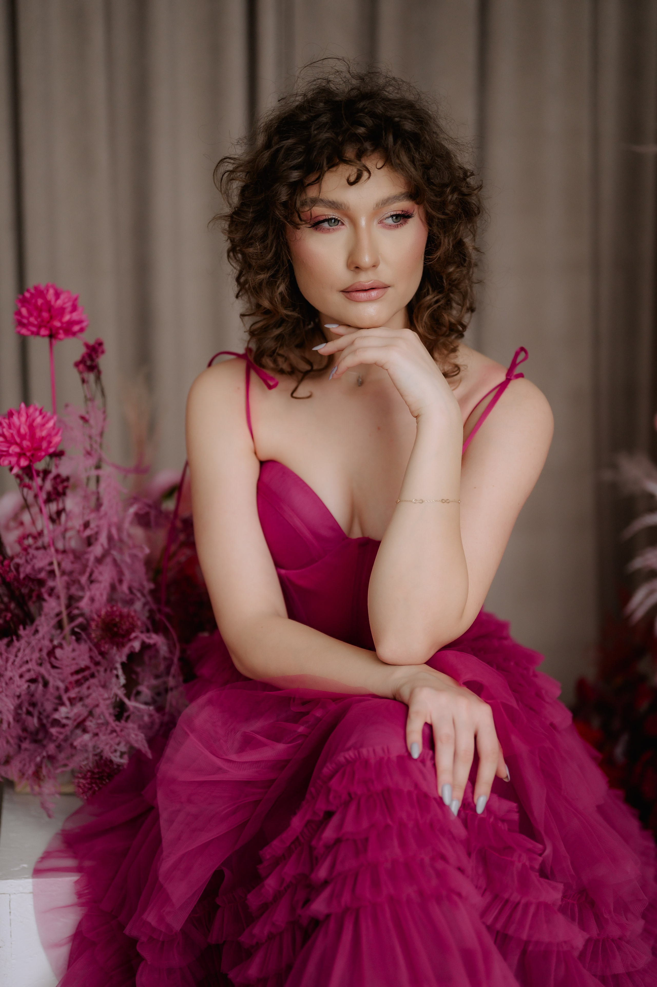 Fotografii in studio. Proud Vision Weddings | Wedding Photography & Film — Servicii profesionale Foto Video Nunta Iasi