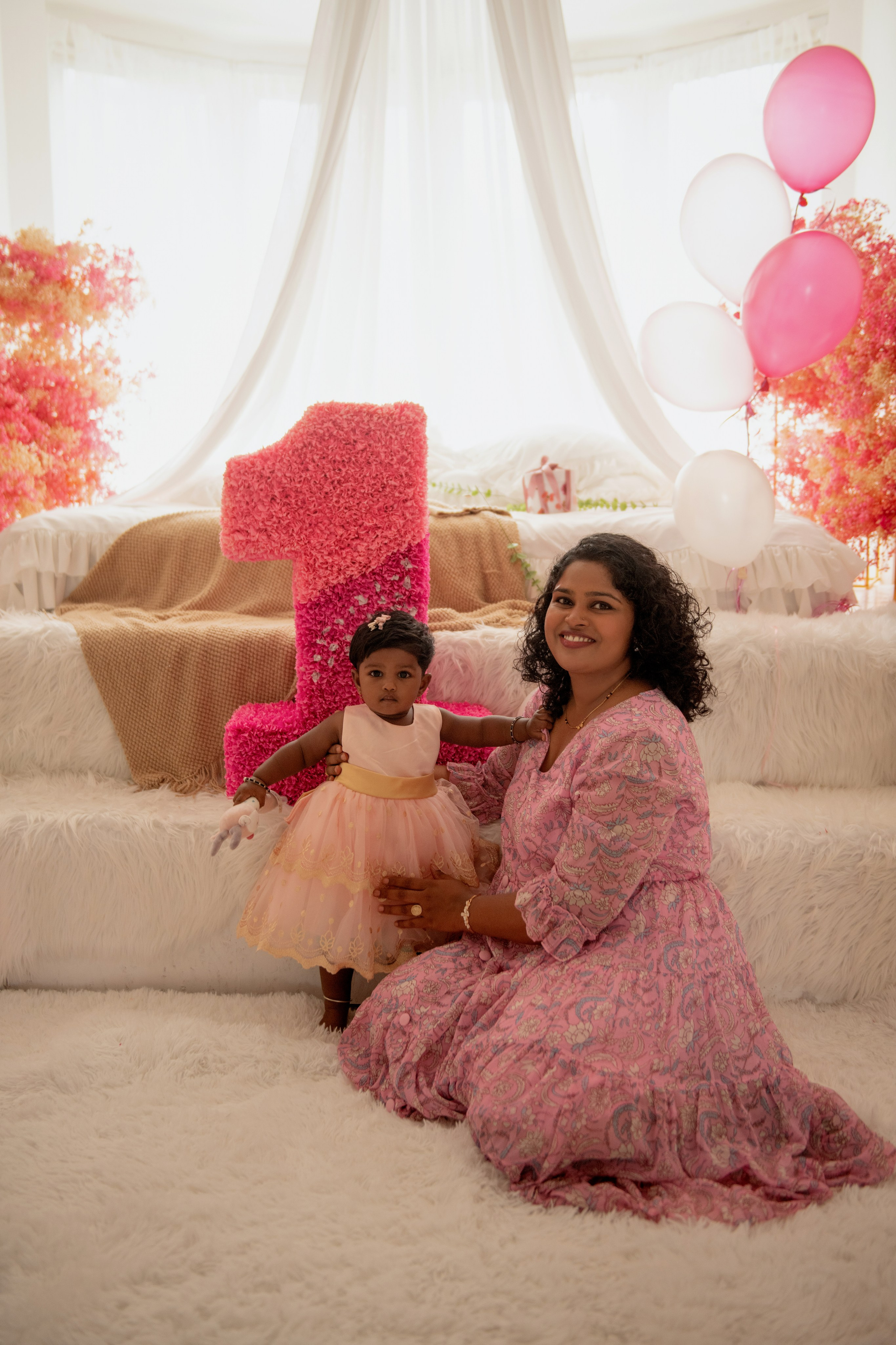 Съемка дня рождения в студии в центре Праги. Профессиональный фотограф в Праге Анастасия Харитонова