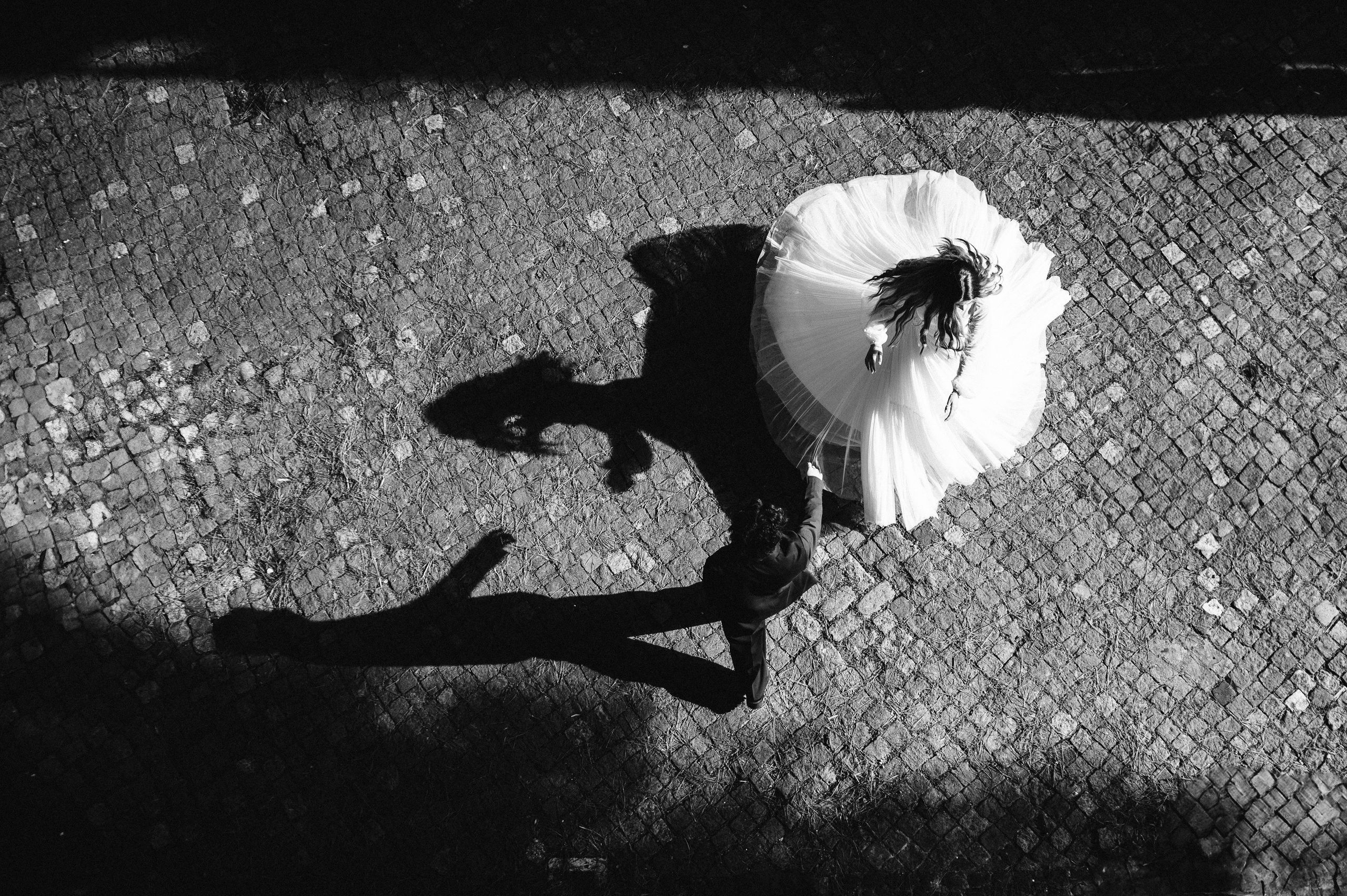 Ședință foto romantică în Lisabona – Inspirație pentru fotografiile de nuntă. Valentin Melen - fotograf de nunta 🤍