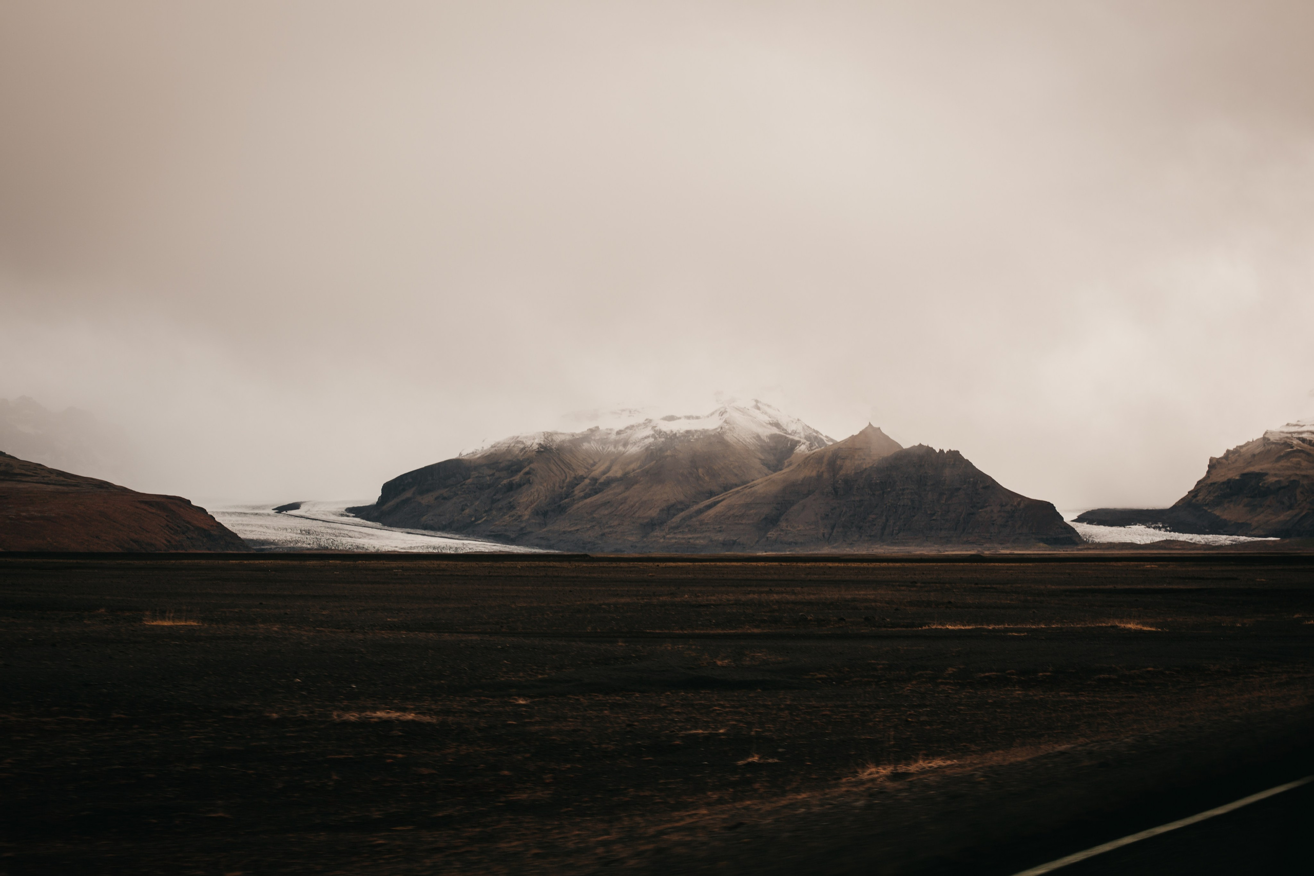 B & A. Fotograf Nunta Iasi - Hearts & Pictures