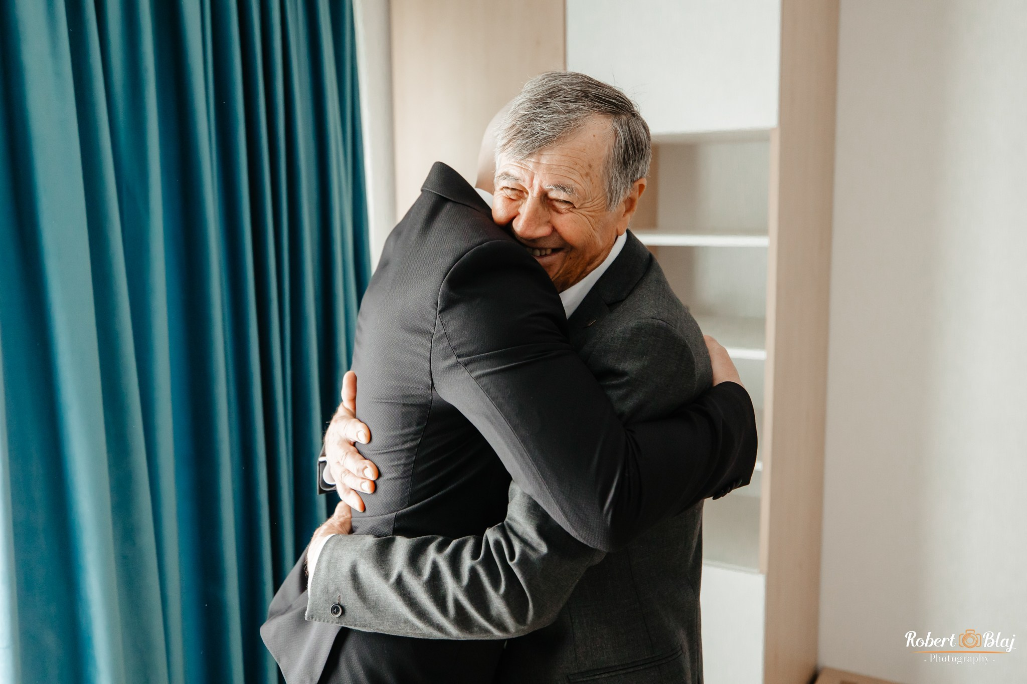Ioana & Florin. Robert Blaj - Fotograf Nuntă Iași